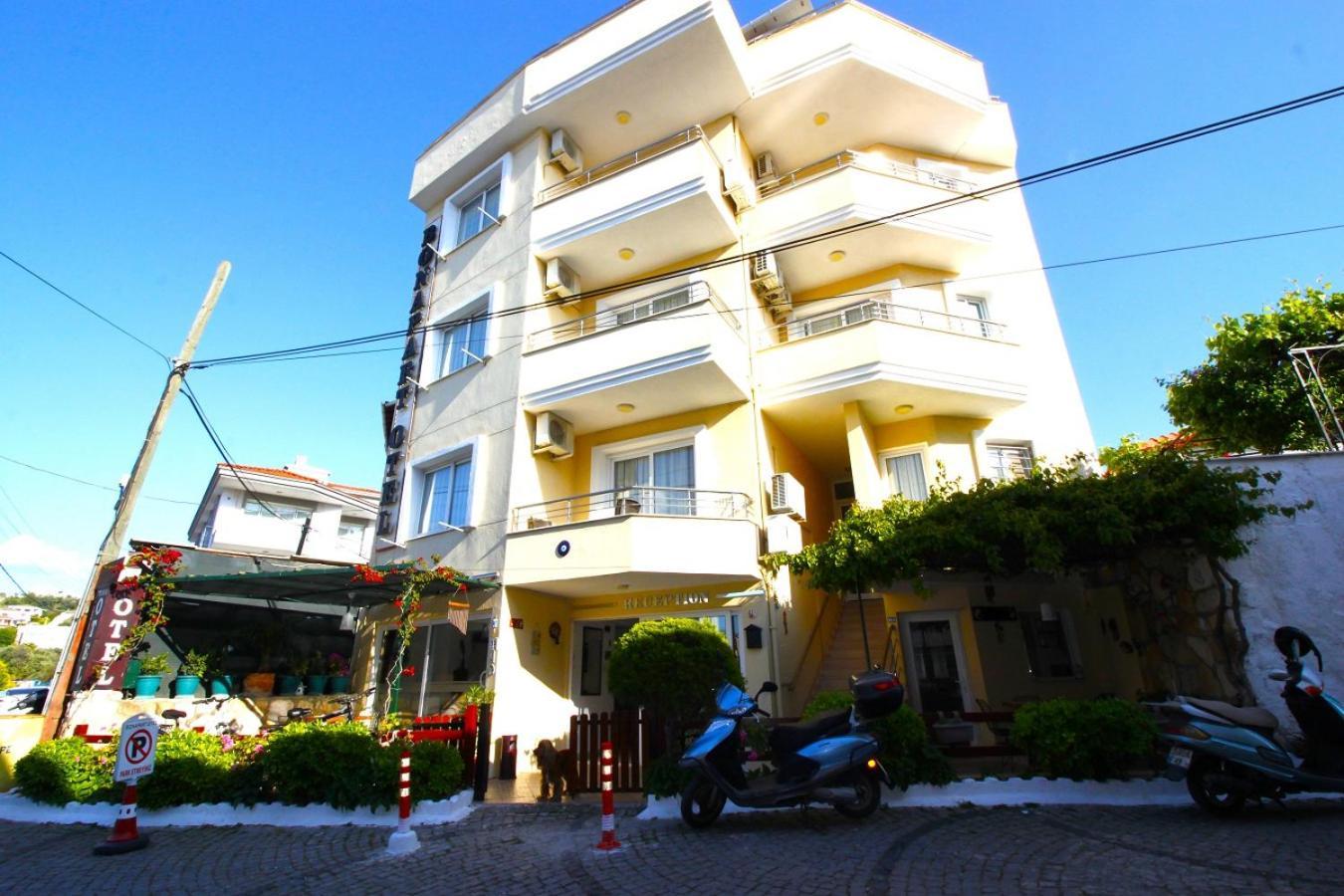 Bonapart Hotel Cesme