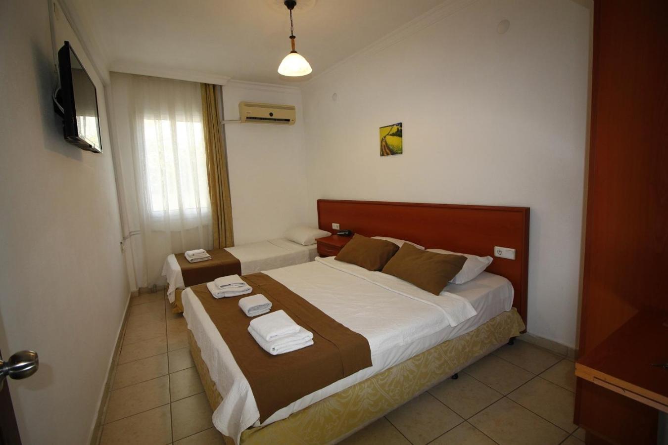 Bonapart Hotel