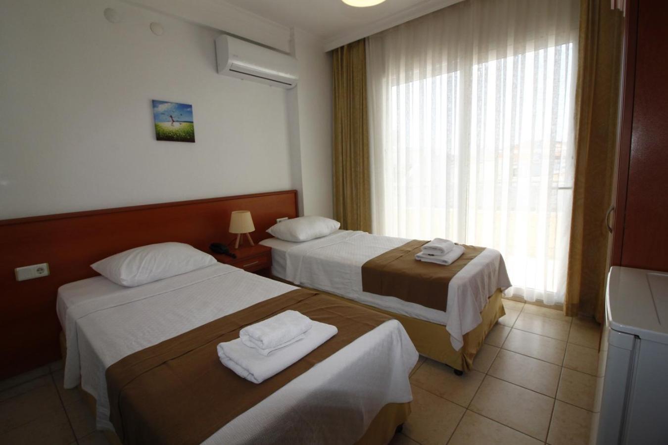 Hotel Bonapart 2*