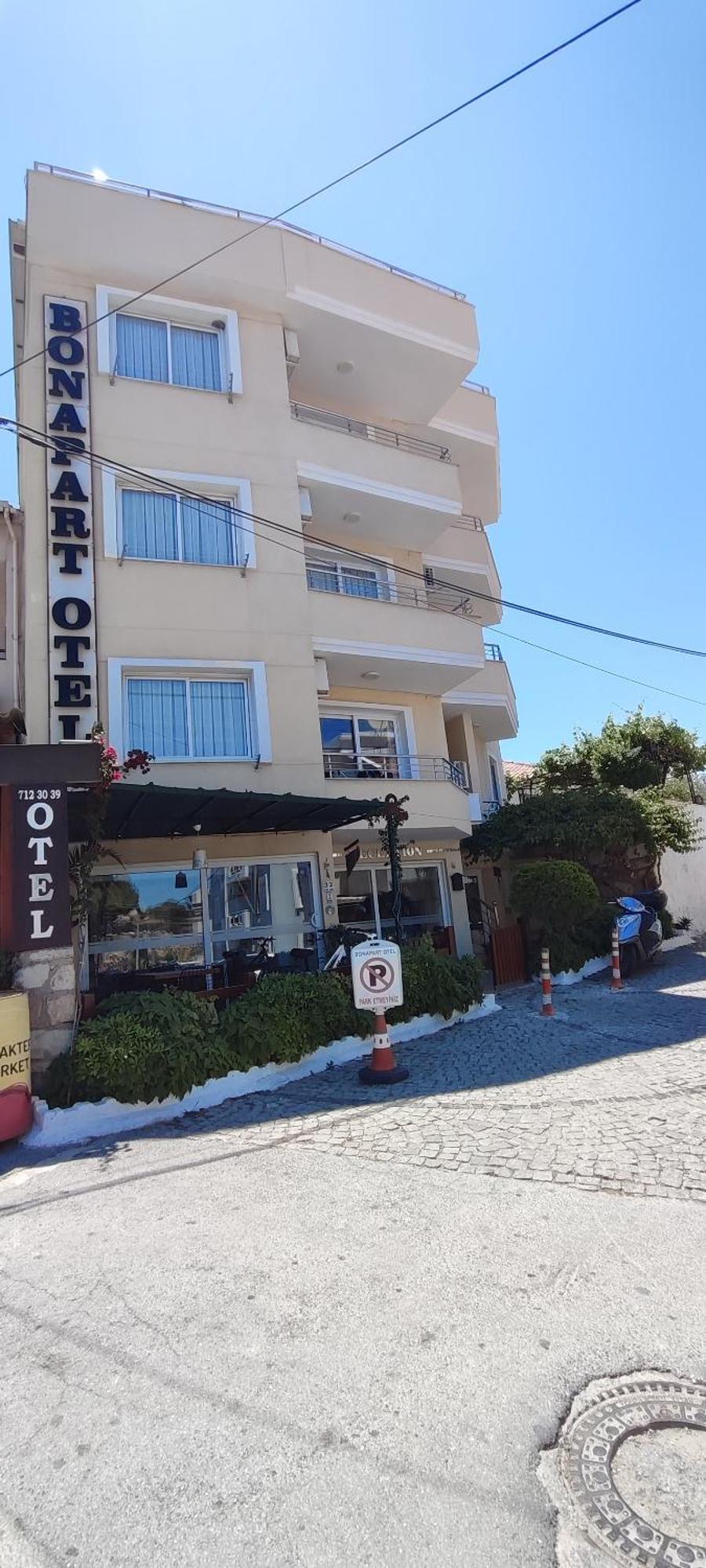 Bonapart 2* Cesme