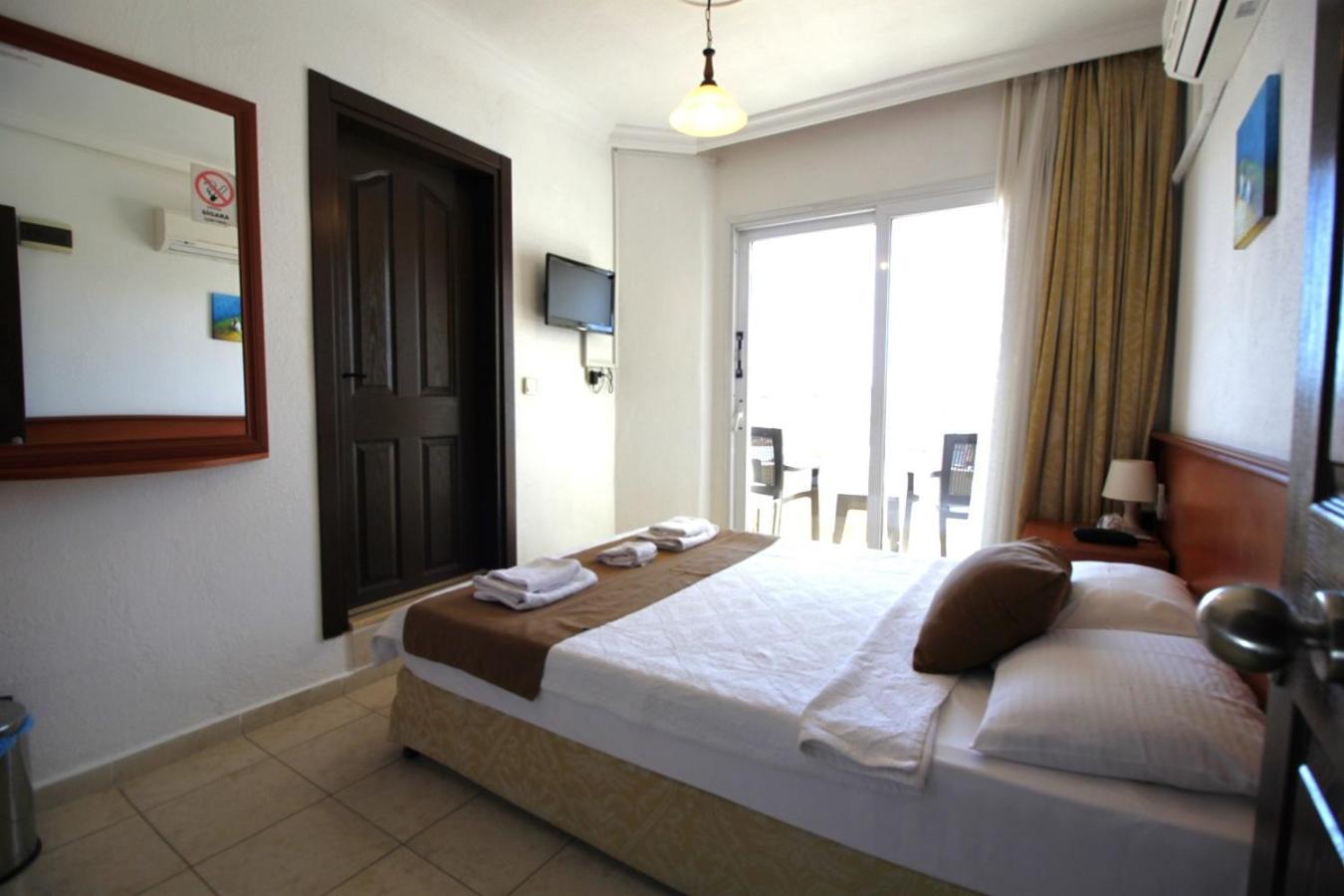 Bonapart Hotel Cesme