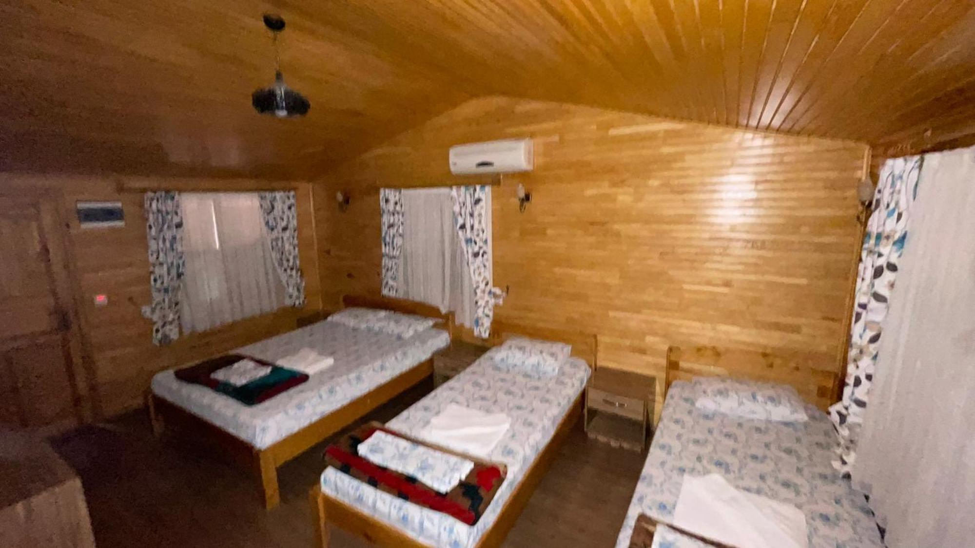Varuna & Restaurant Olympos
