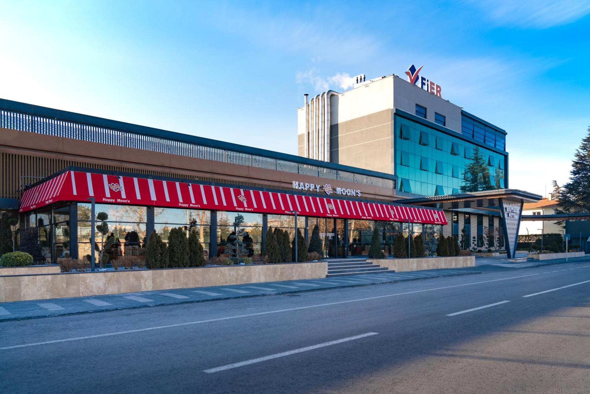 Hotel Fier Life Center 3*