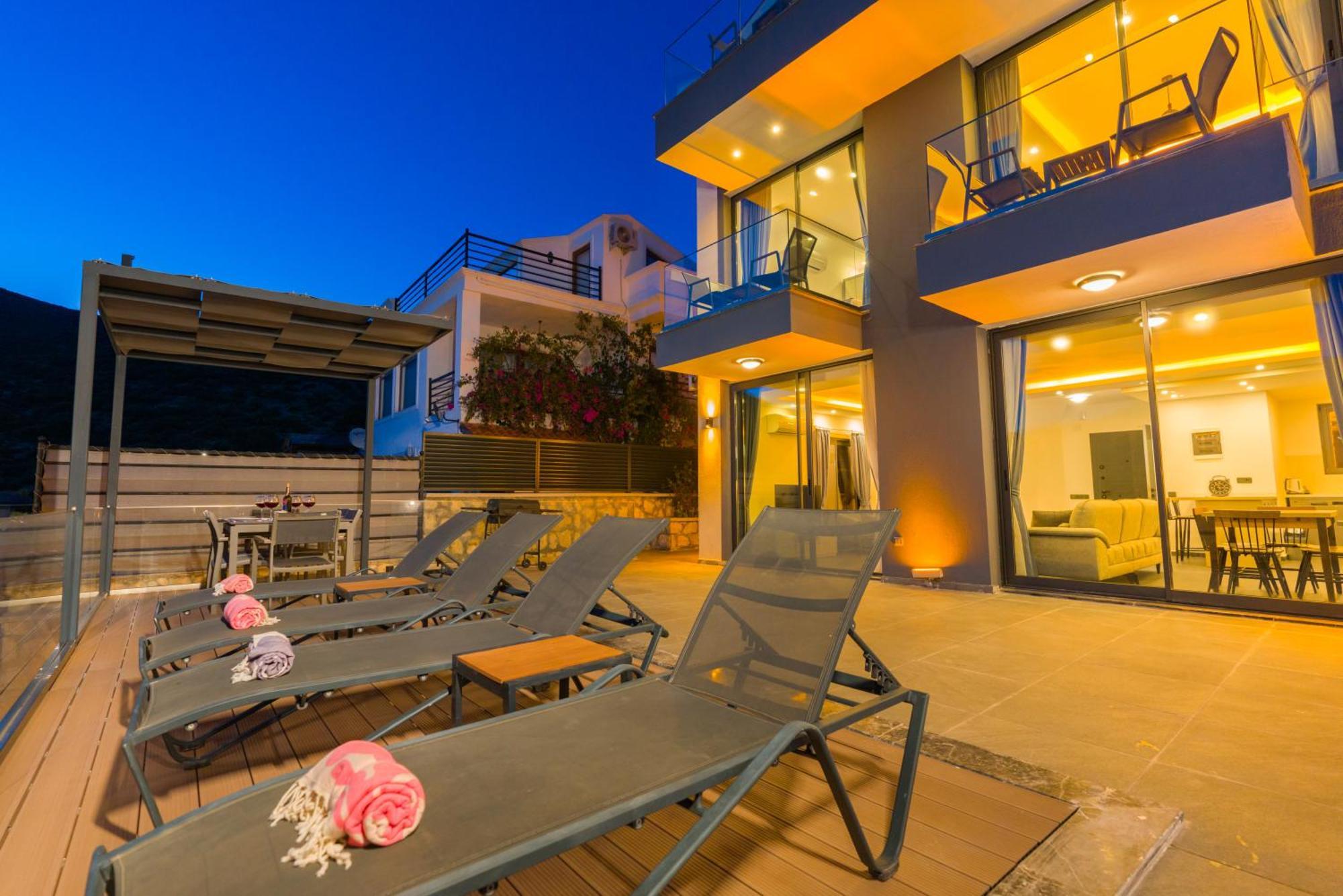 Villa Deida & Laoda *