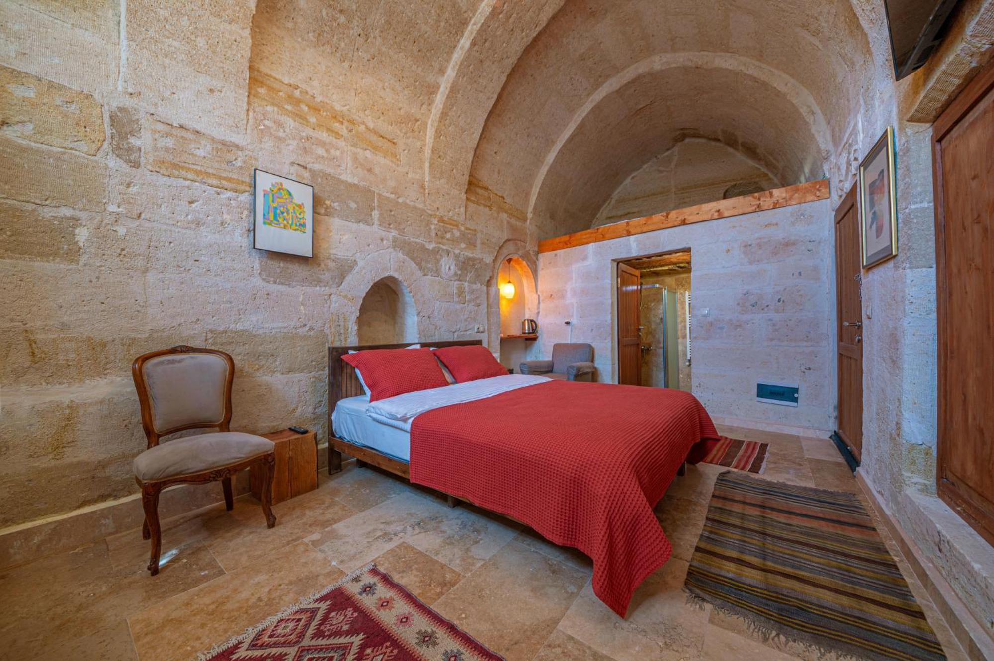 Hotel Kapalos Cave *