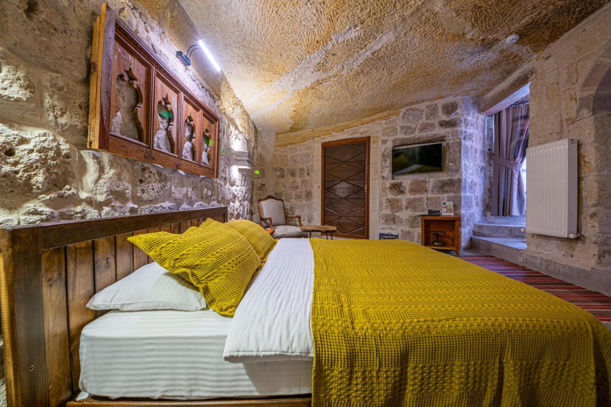 Hotel Kapalos Cave