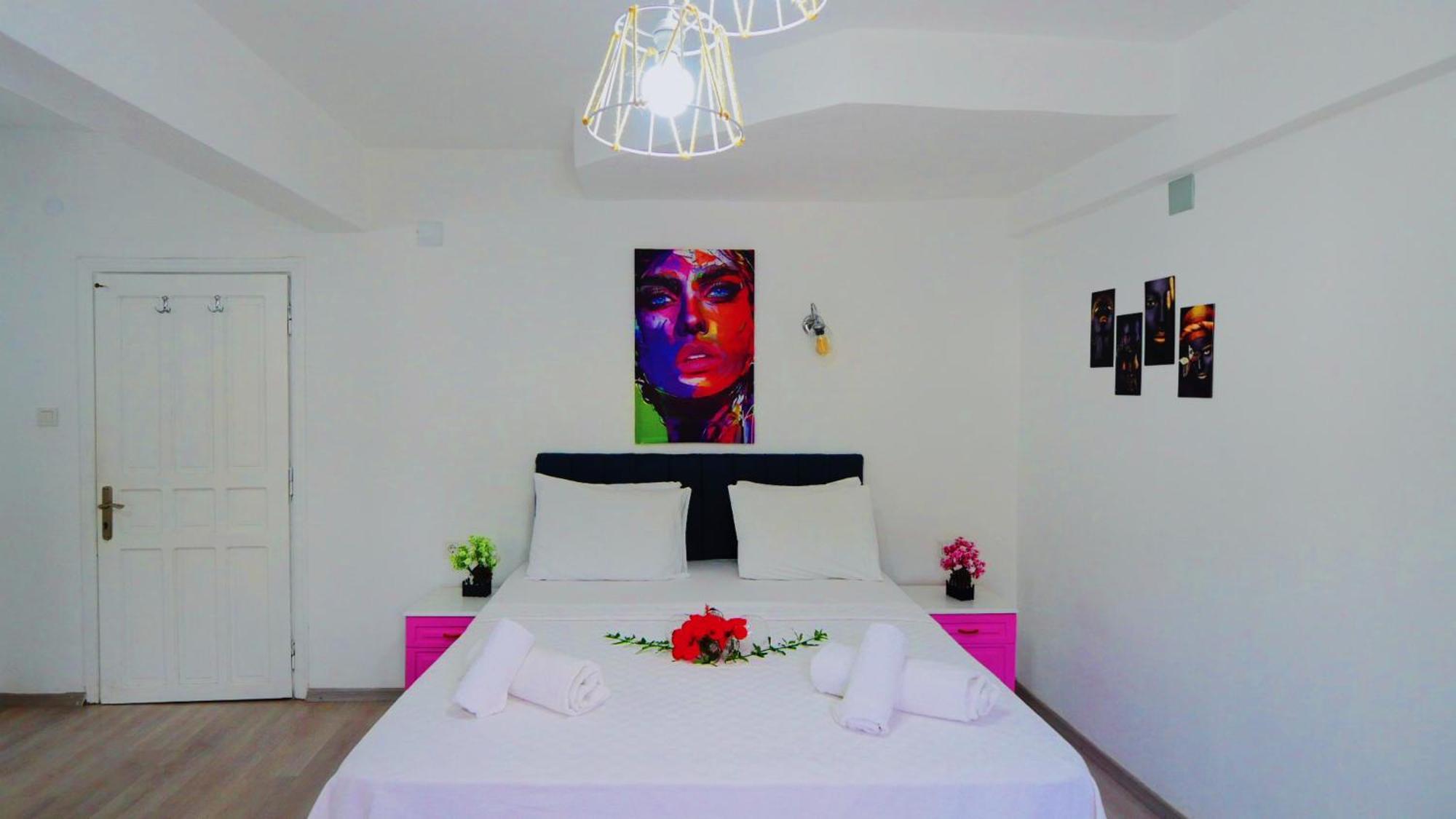 Papermoon & Aparthotel 3*