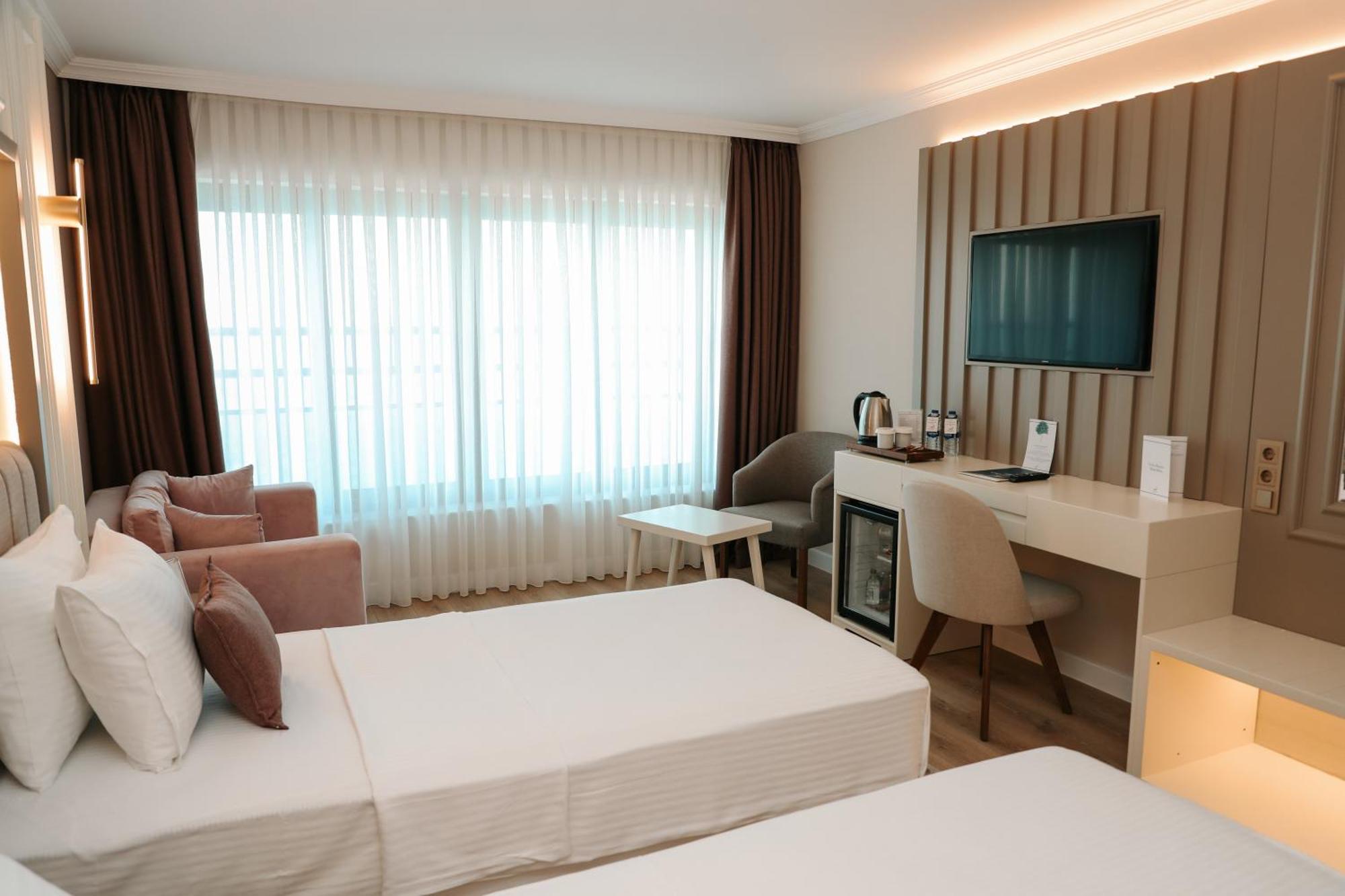 Hotel Vira 4*