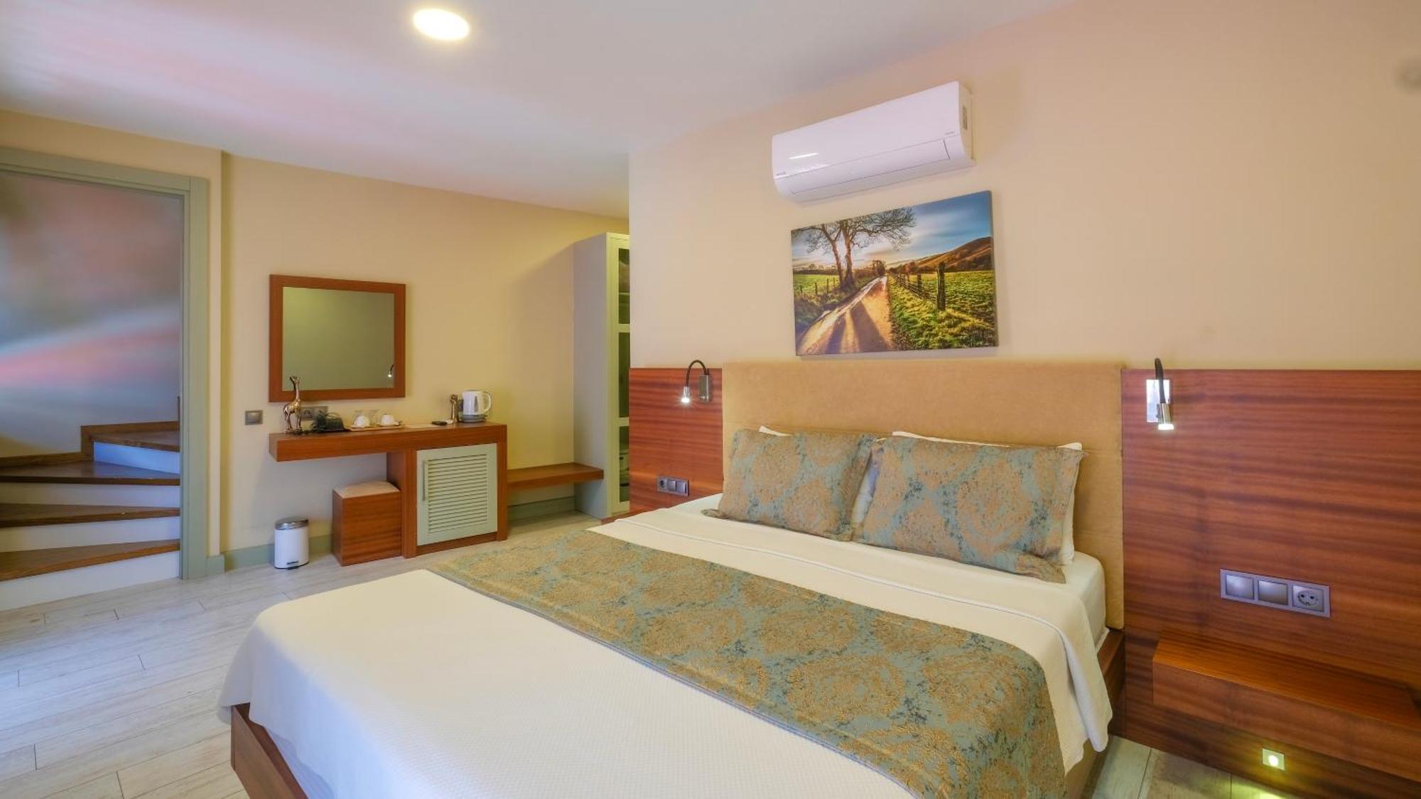Centre Bed & Breakfast 2*