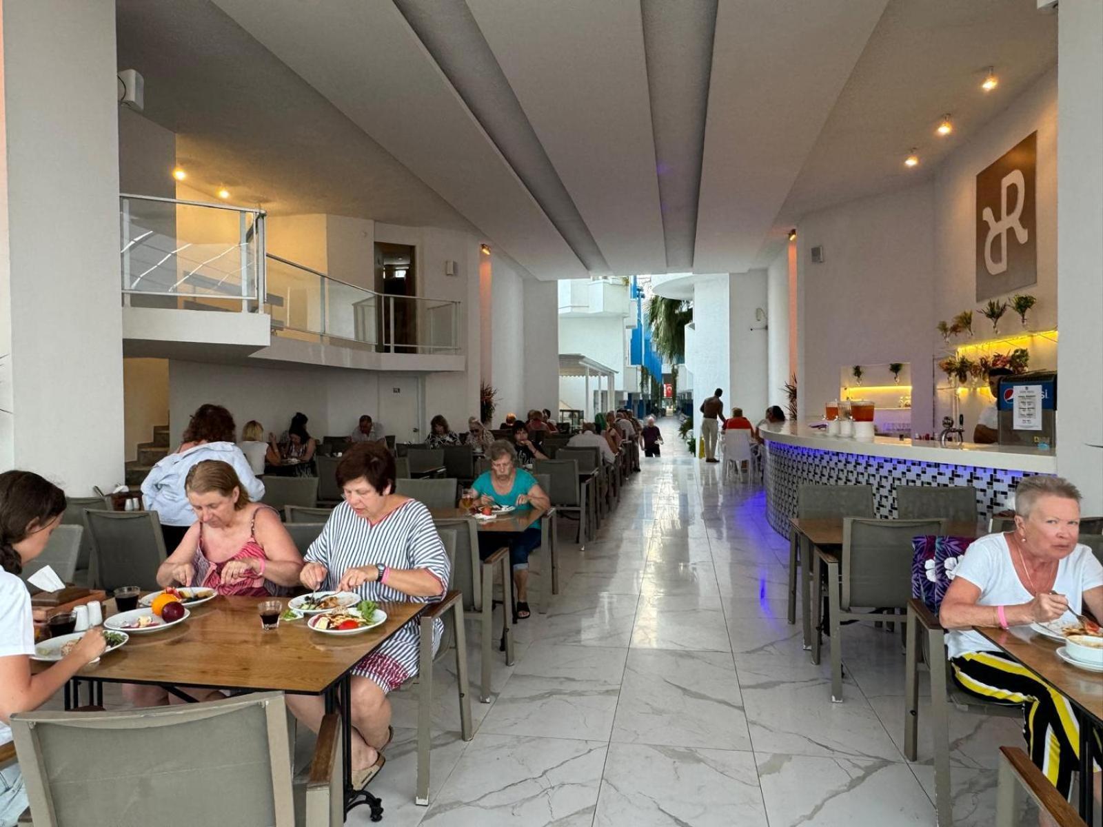 Hotel Olimpos By Rrh&r 3*