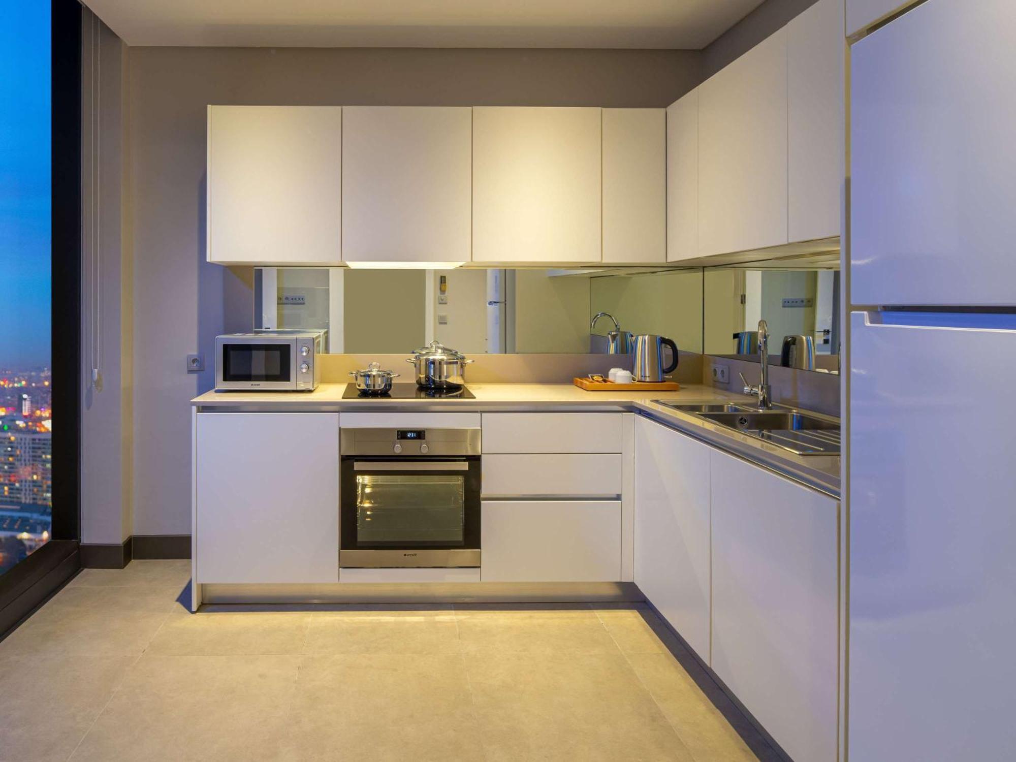 Movenpick Living West 5*