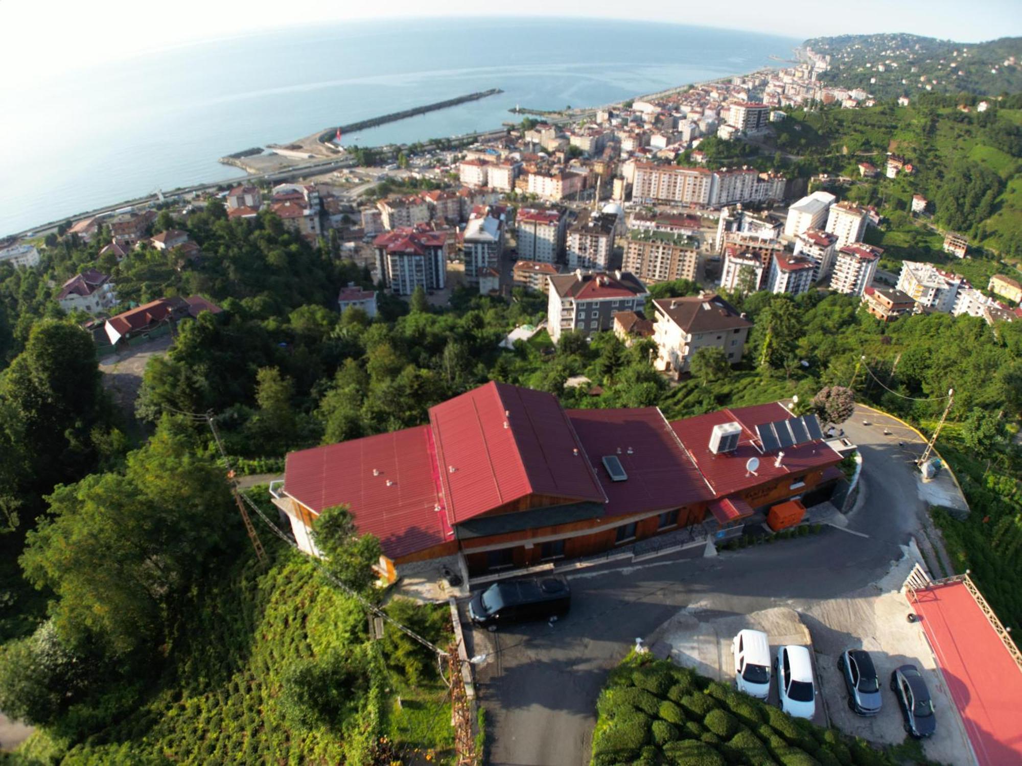 Sari Koesk Hotel 3*