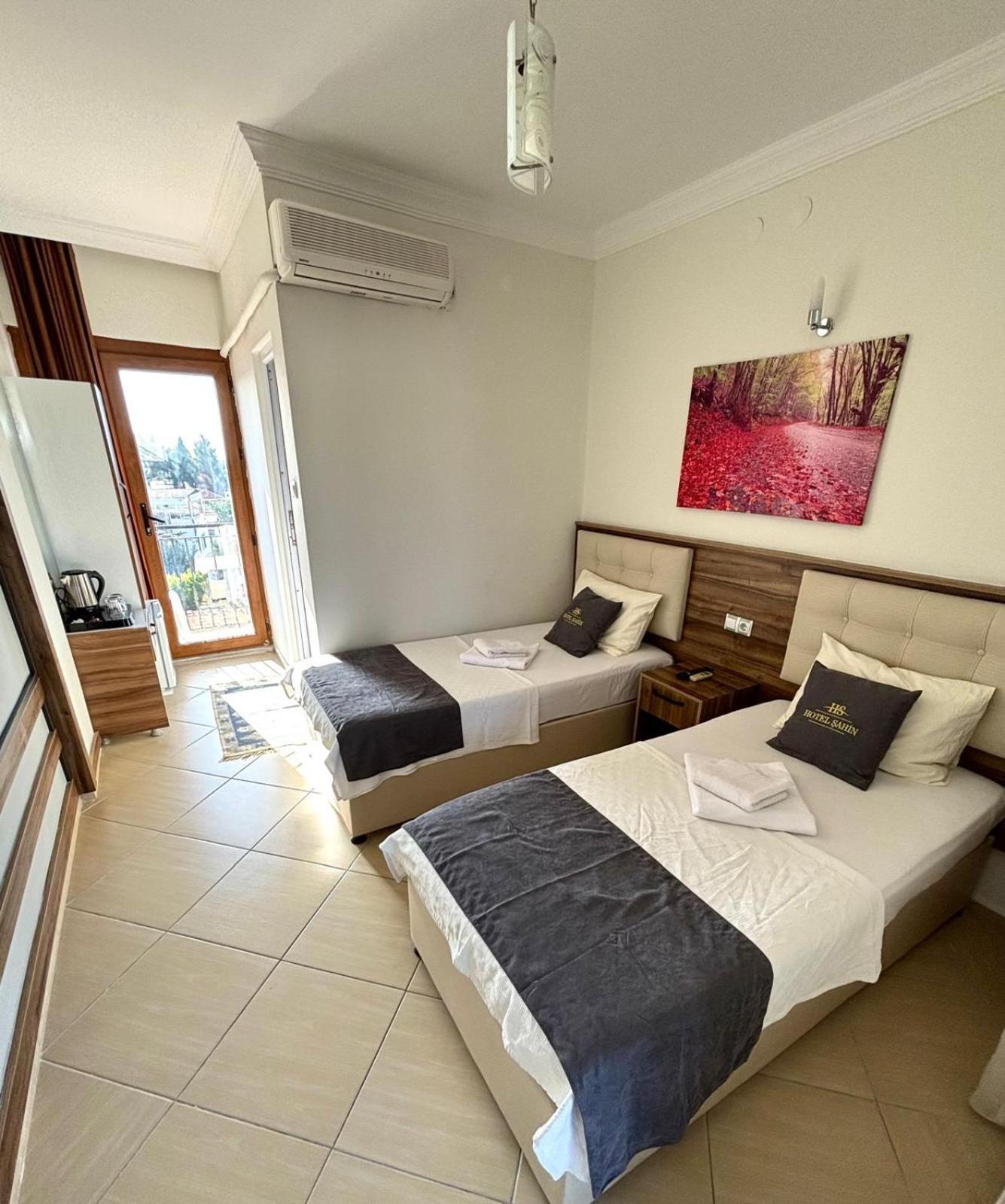 Sahin Hotel