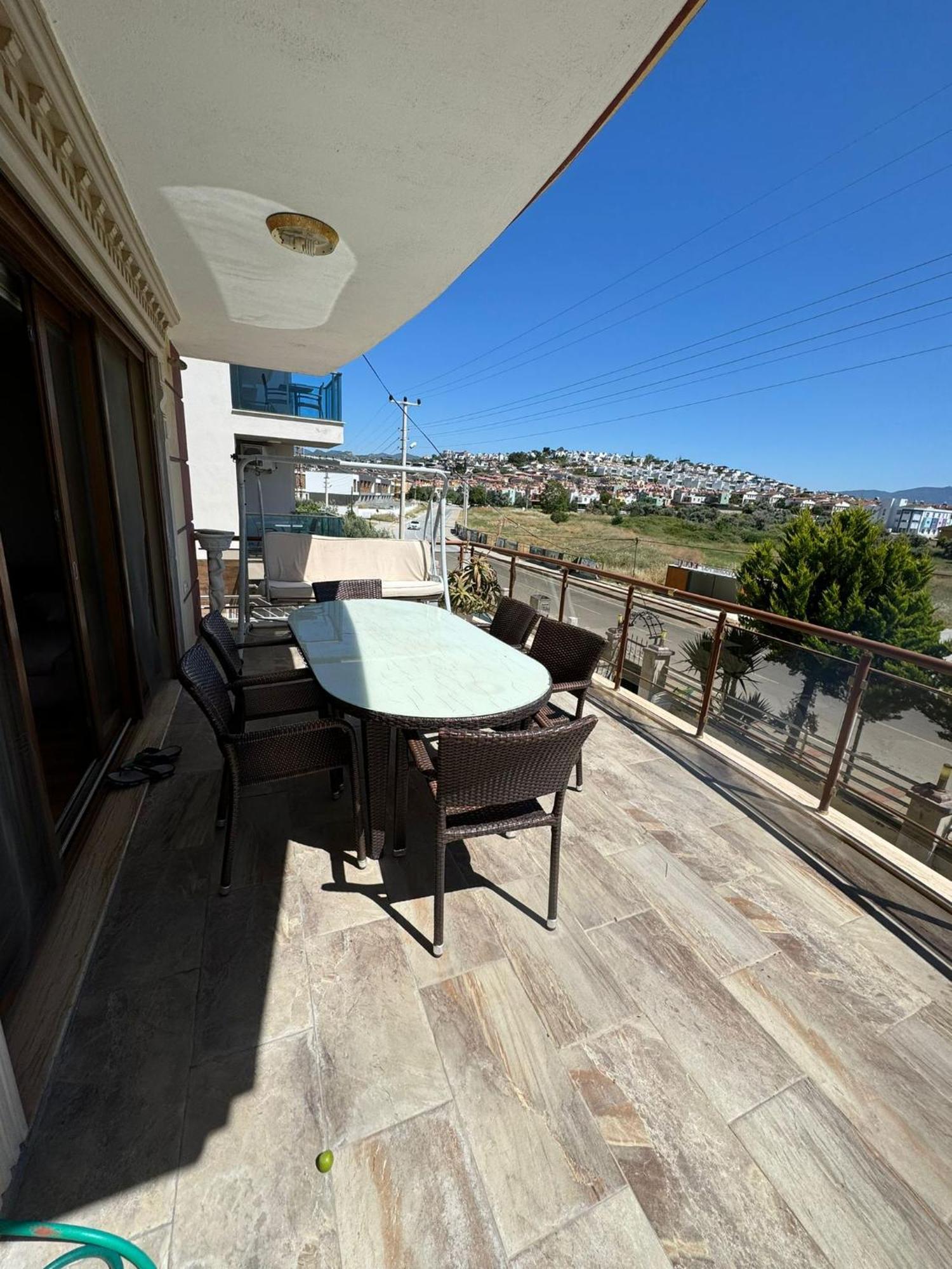 Luex Villa