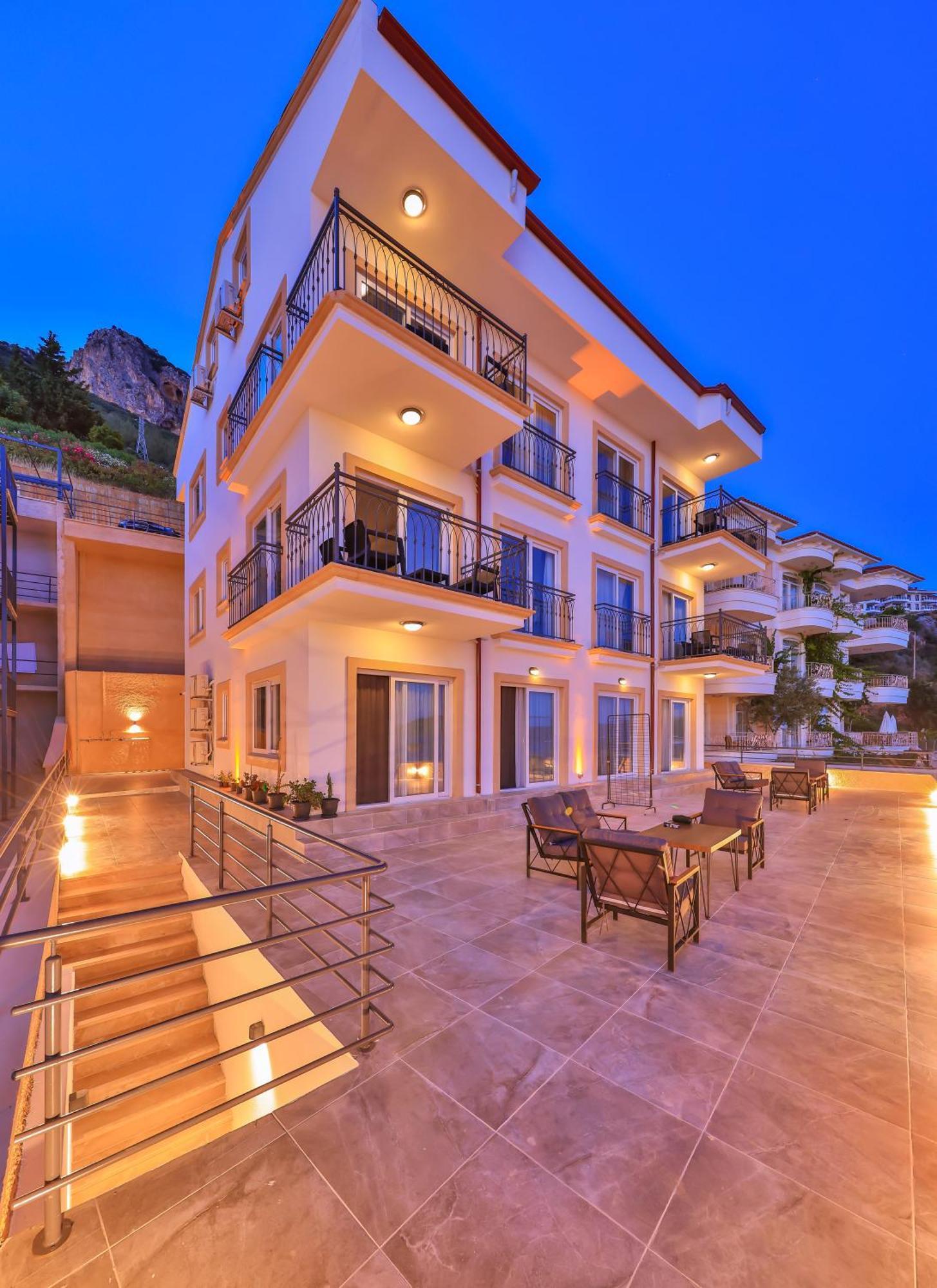 Panorama Apartment *