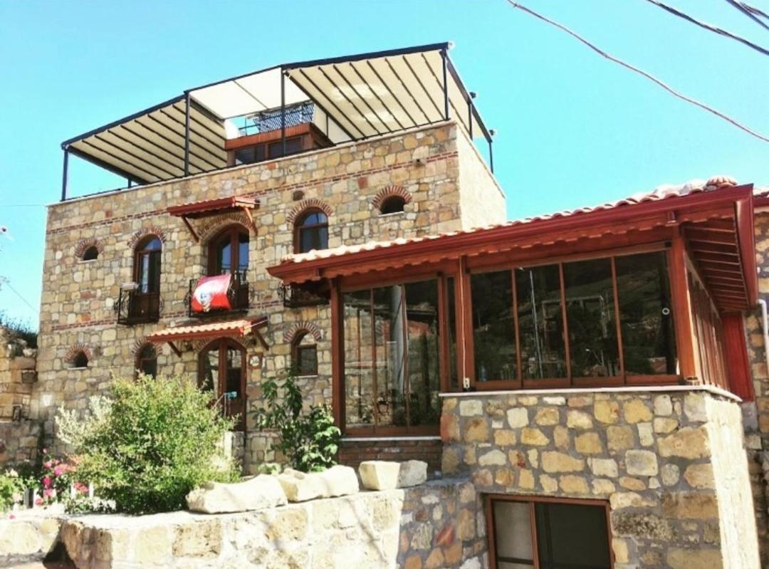 Qekik Boutique Kazdaglari *