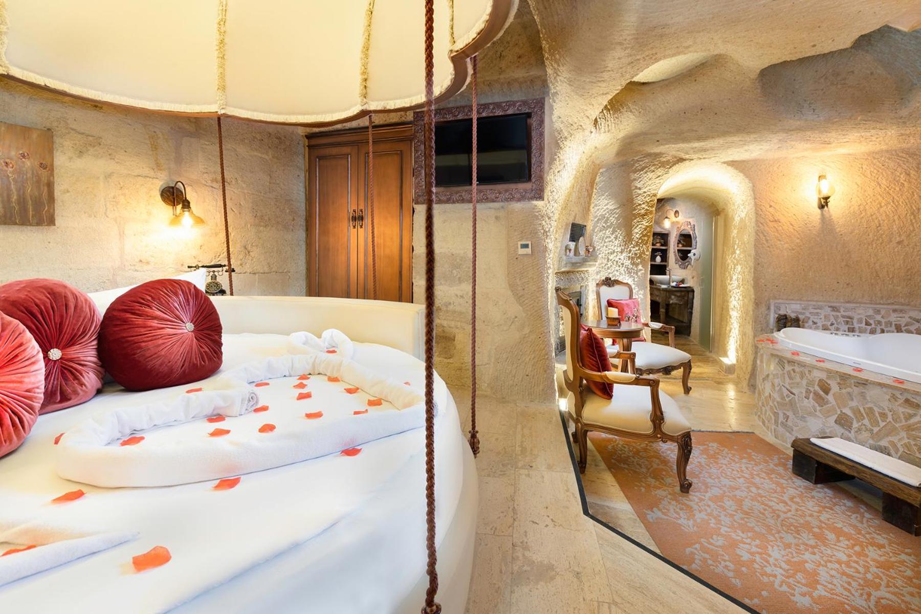 Elysion Cave Hotel