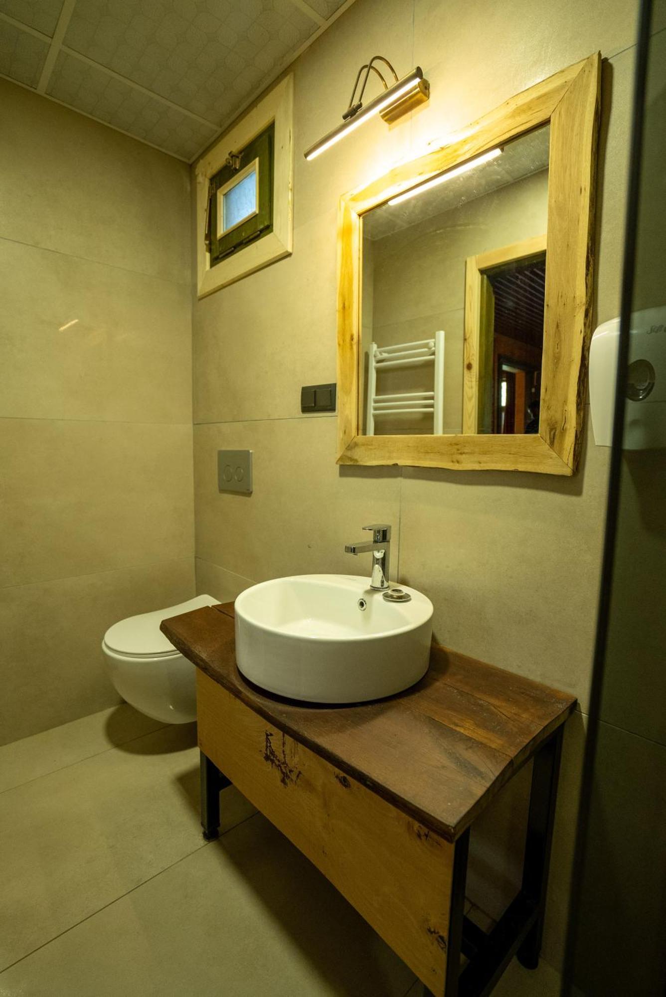 Abant Apartment *
