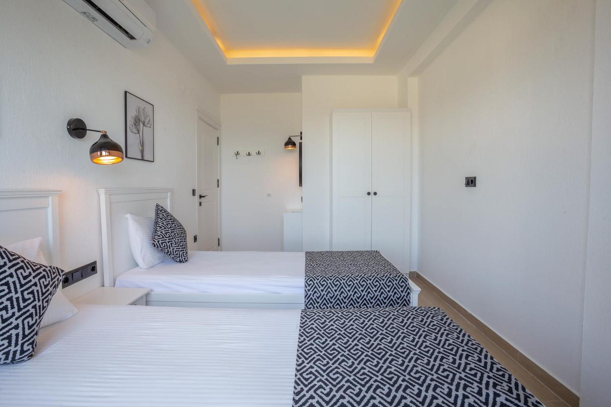 Lobelya Aparthotel 3*