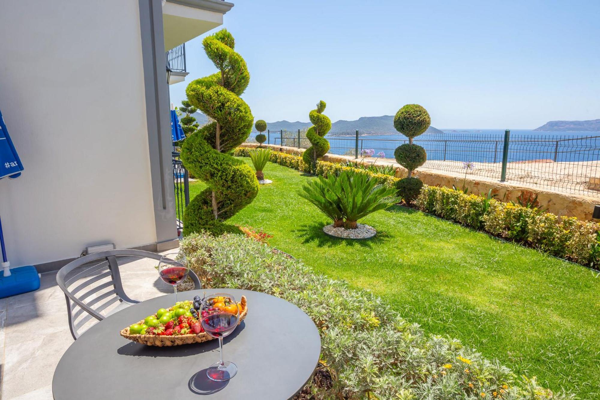 Aparthotel Lobelya 3*