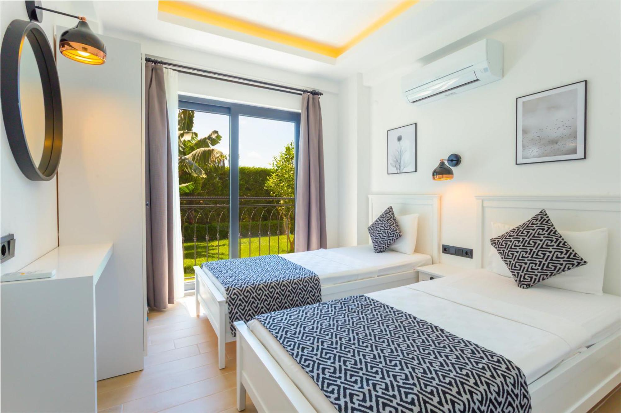 Lobelya Aparthotel