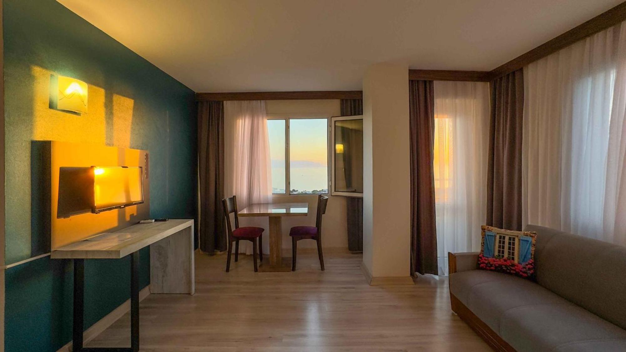Hotel La Bella 3*