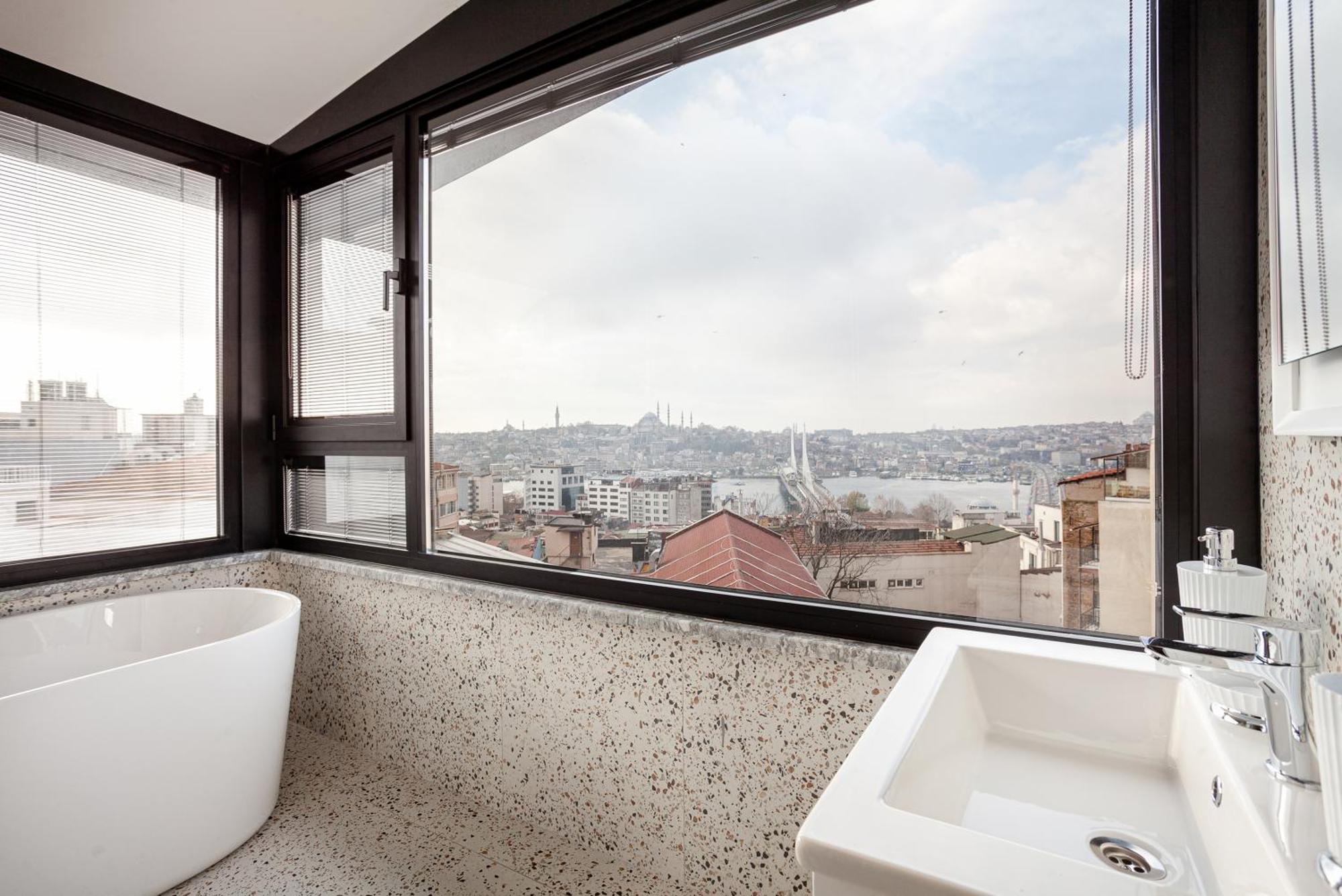 Bellavia Deluxe Apartment *