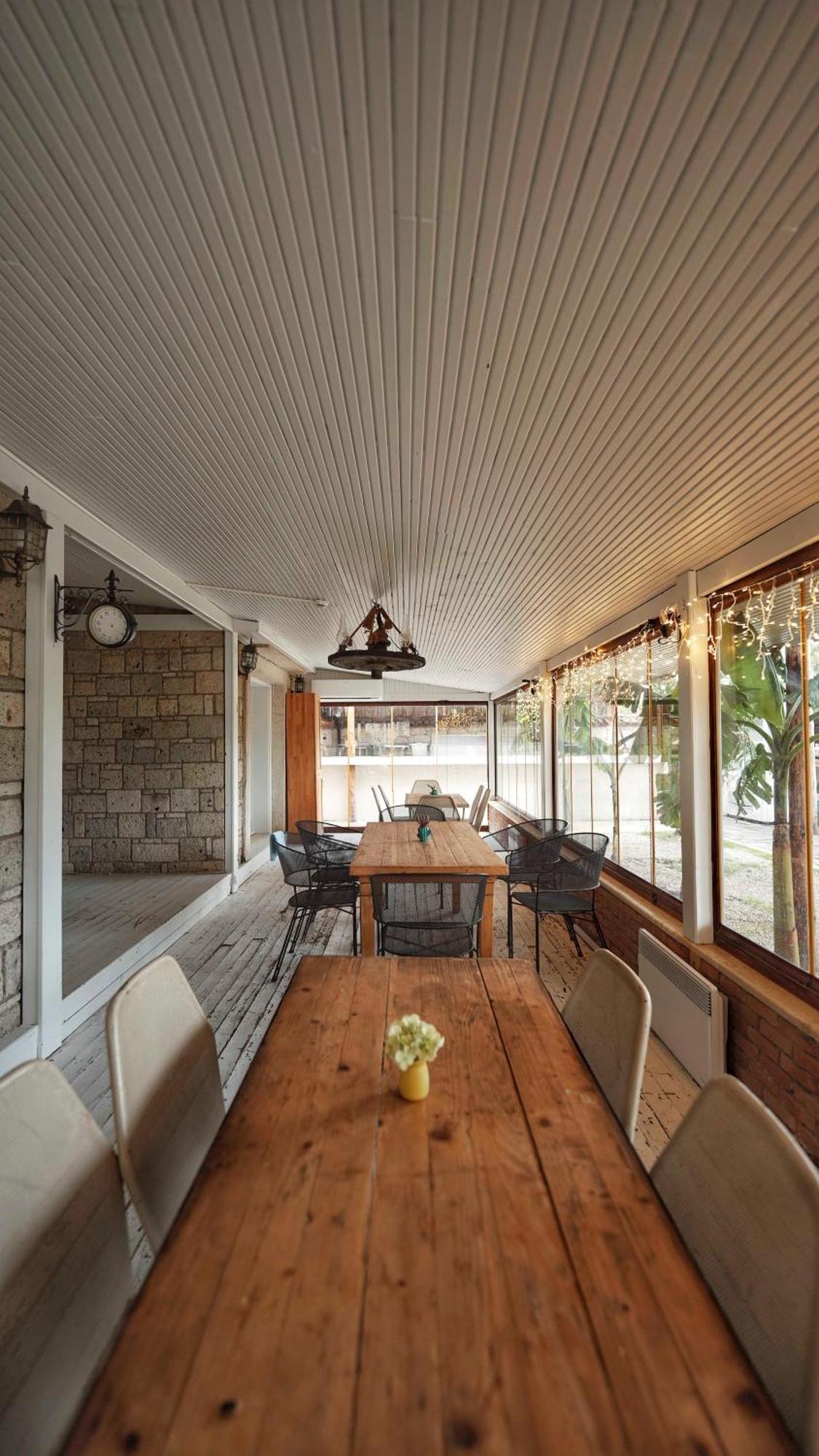 Hotel Tash Mekan