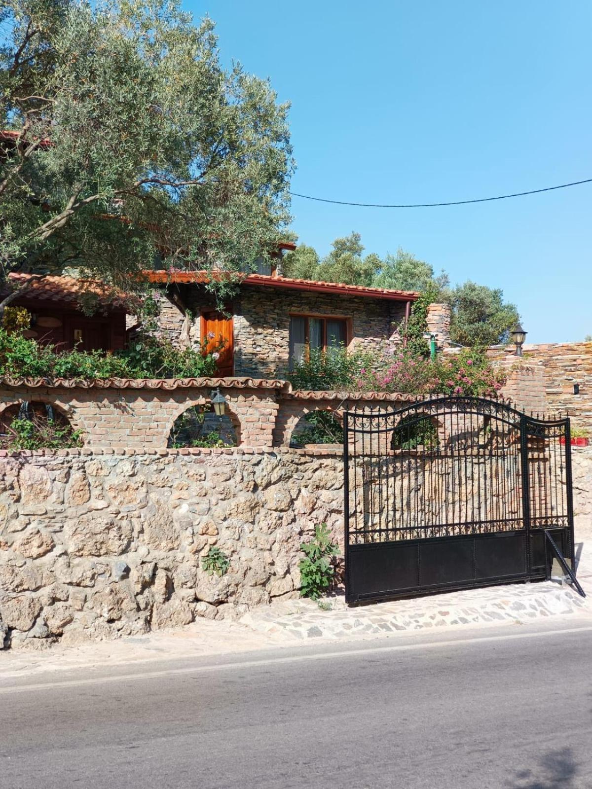 Sirince Klaseas Hotel&restaurant Bed & Breakfast 3*