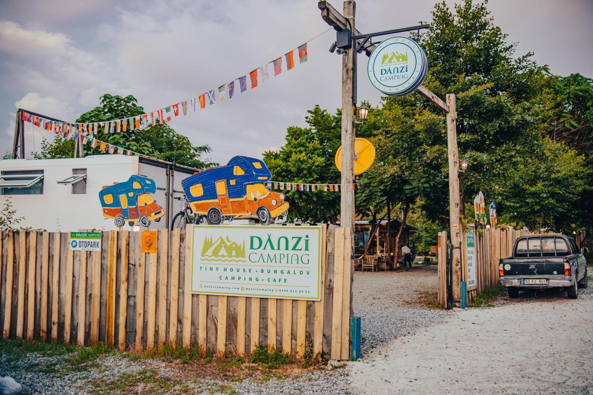 Danzi Tiny House Campsite