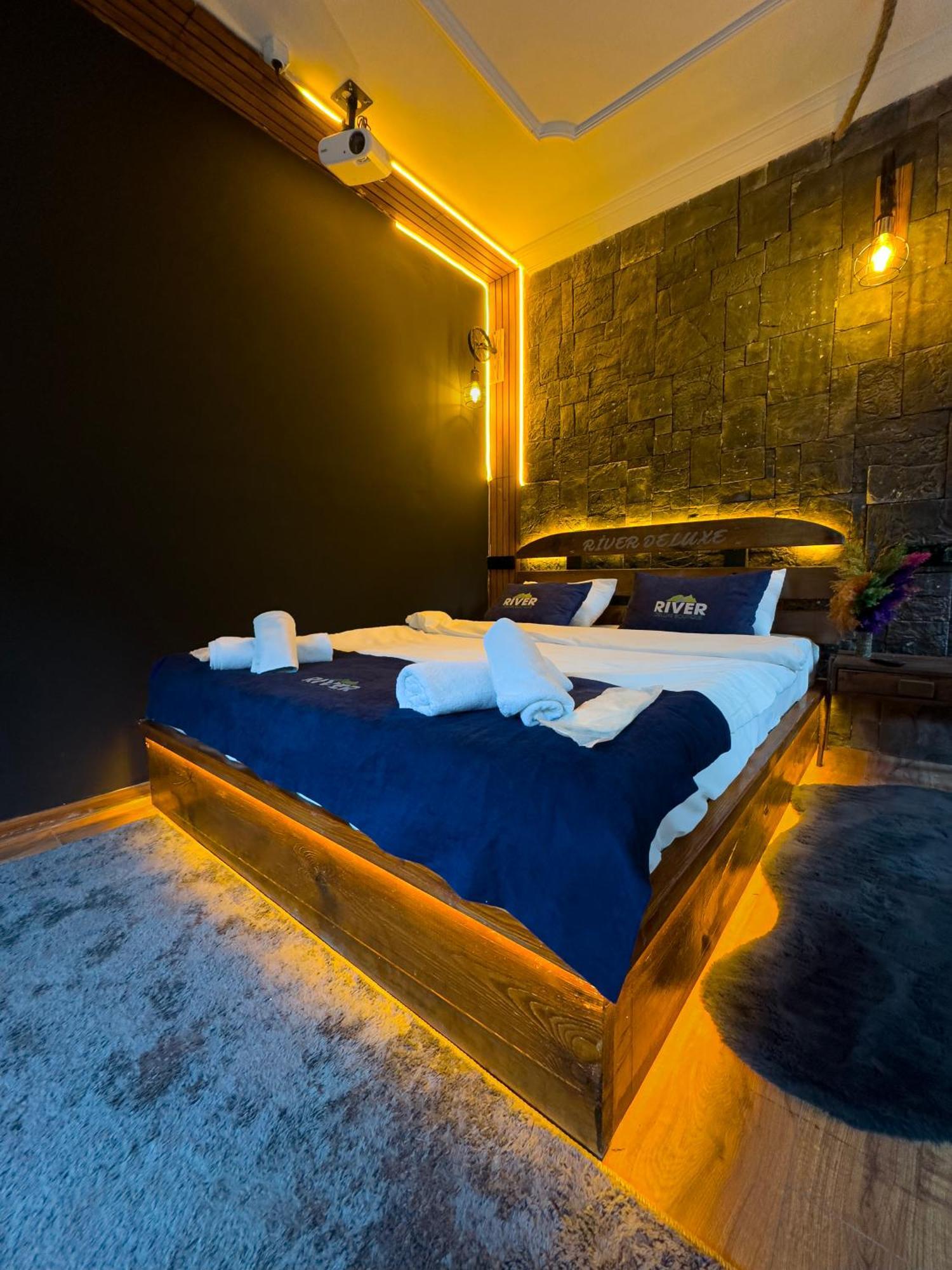 River Deluxe Hotel Camlihemsin