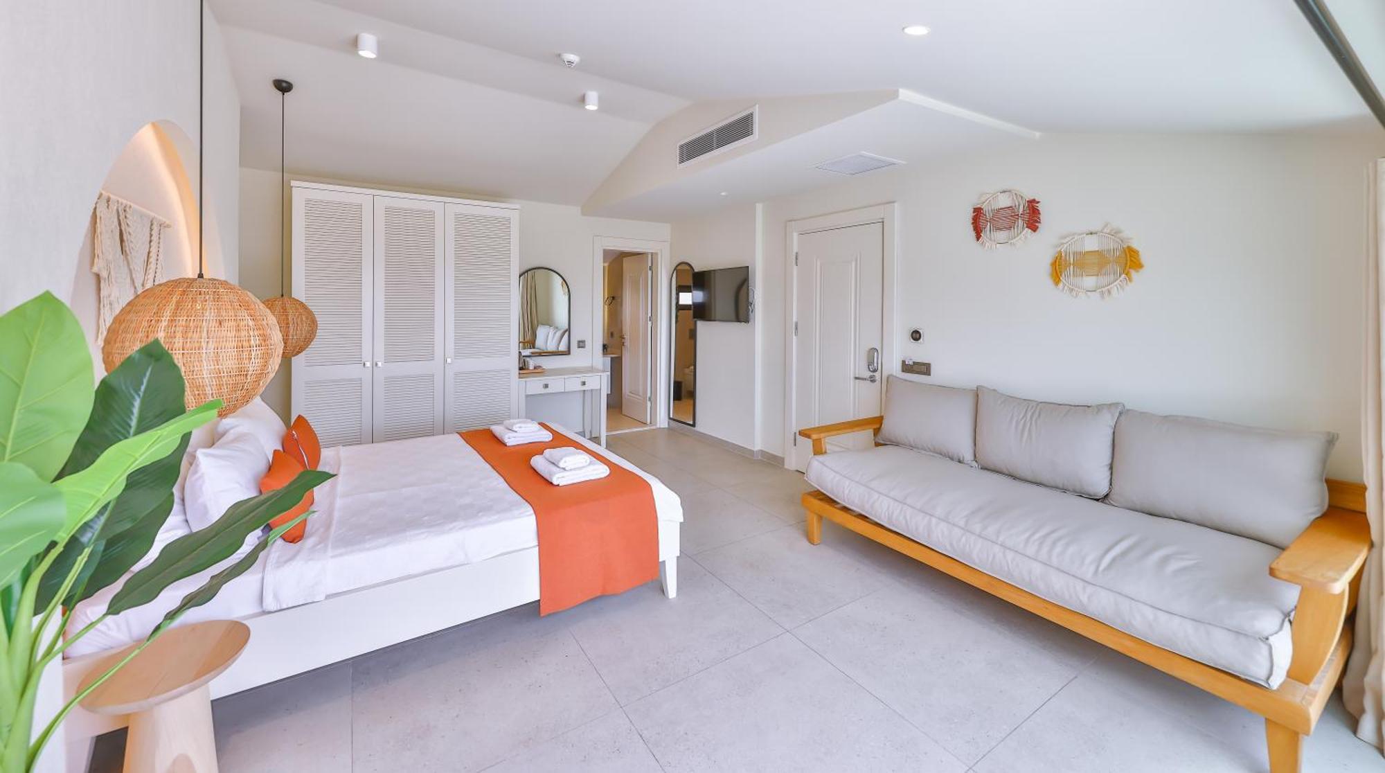 Pastel Hotel *