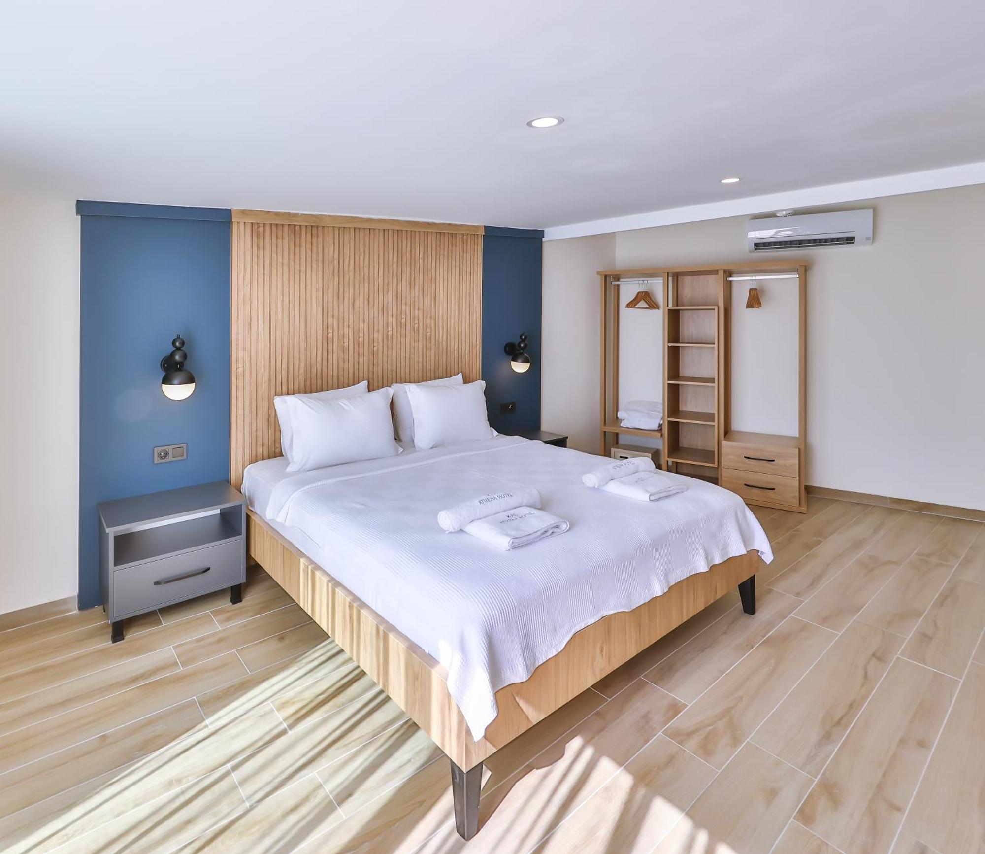 Athena Hotel