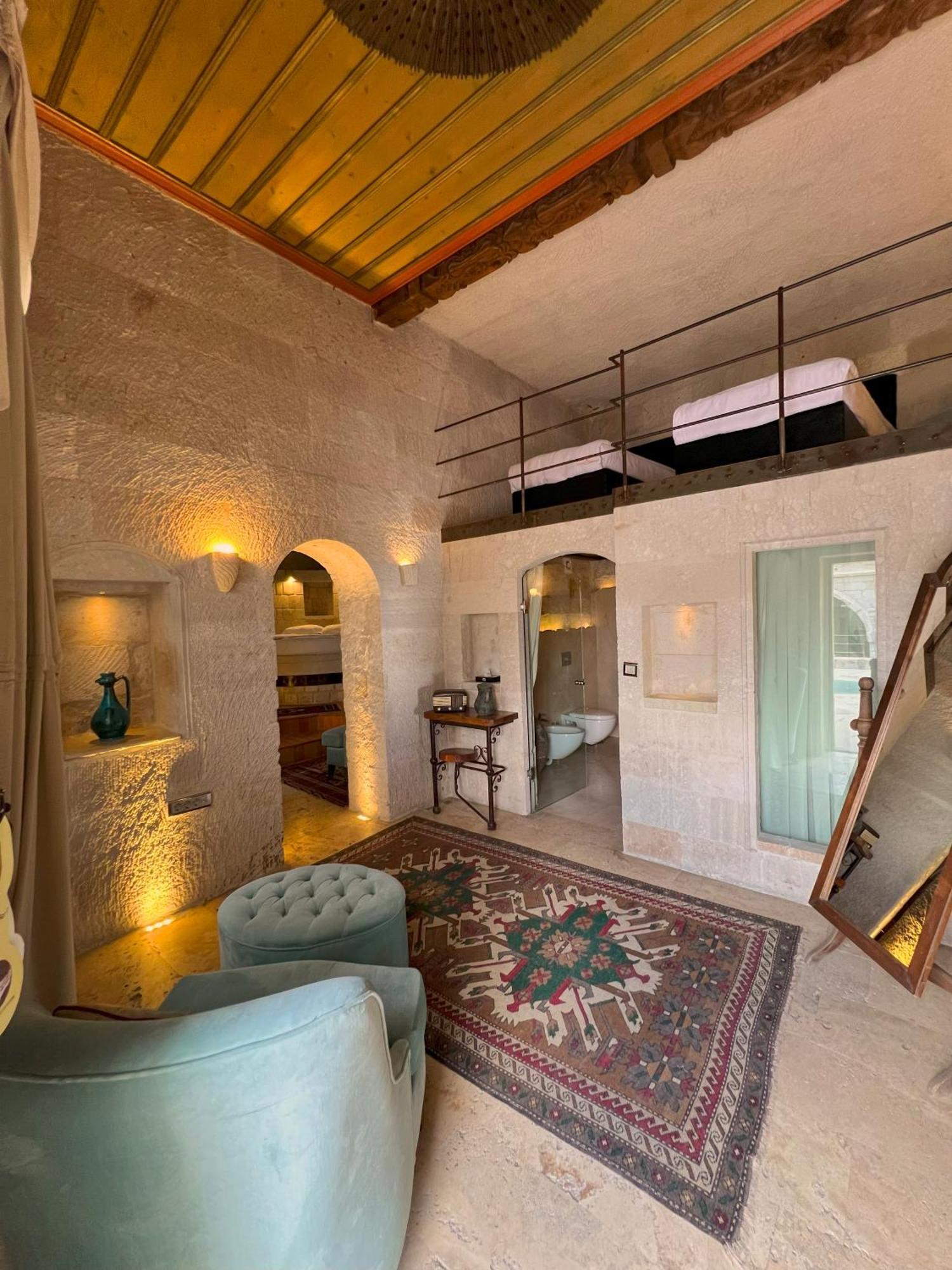 Anatolian Cave & Hotel 3*
