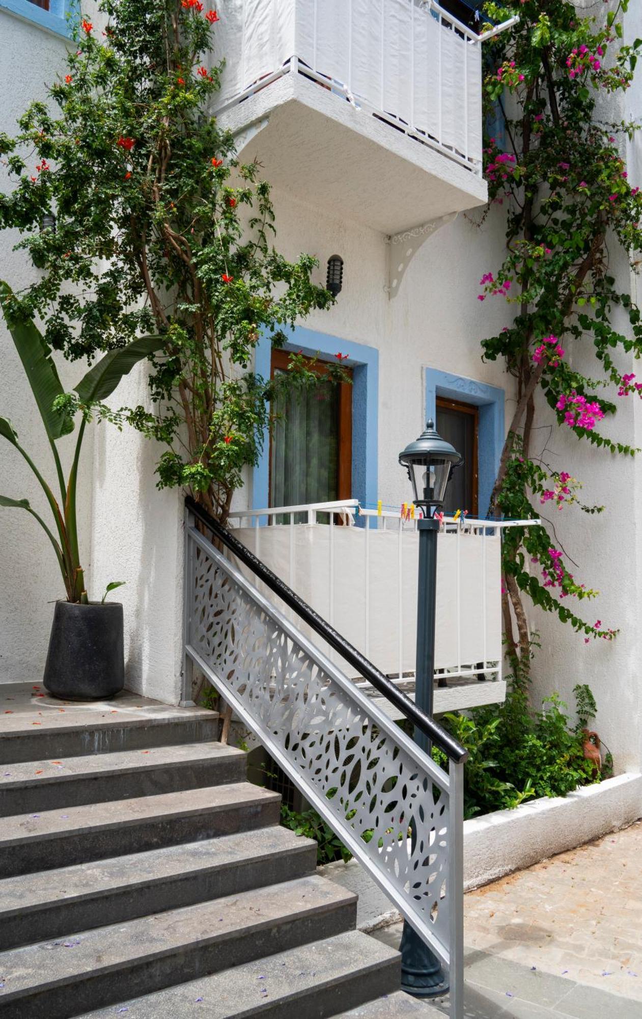 Manuela Boutique