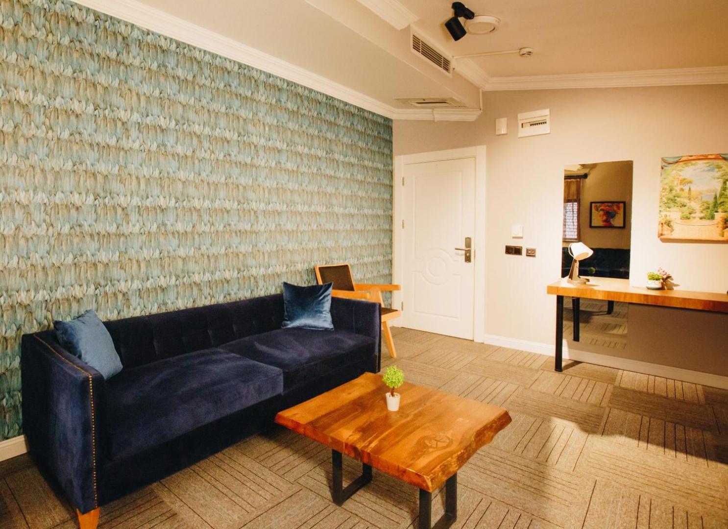 Aparthotel Double Bond 5*