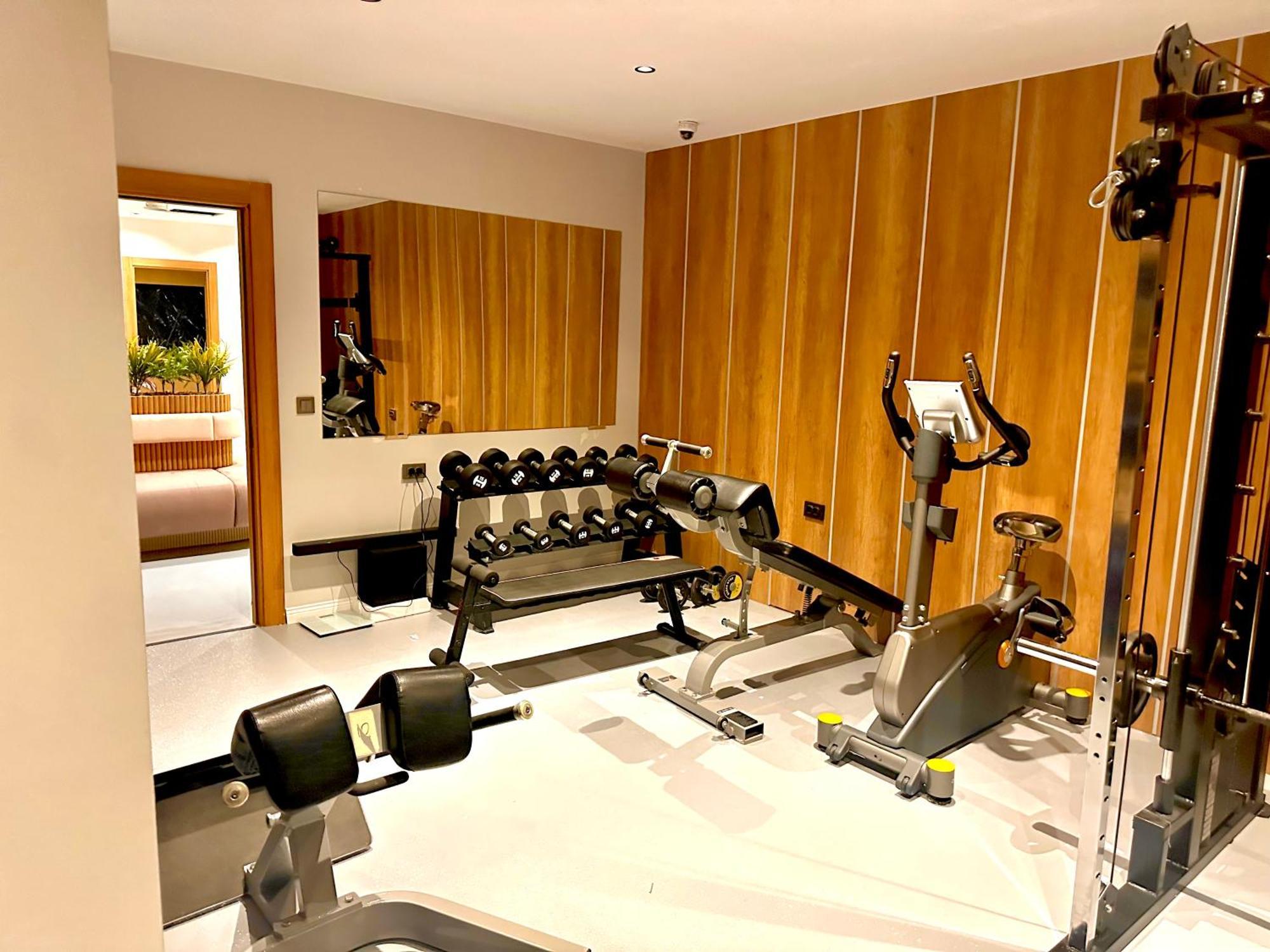 Double Bond Aparthotel 5*