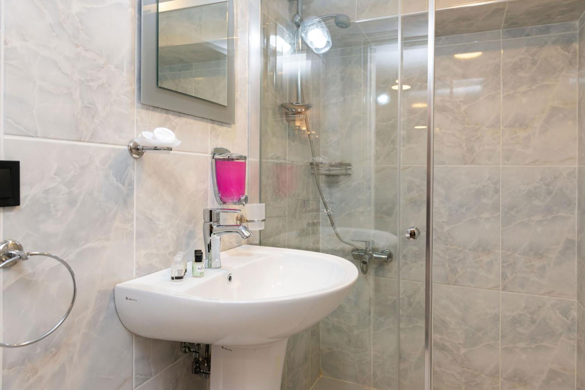 Blue Marmara Hotel 2*