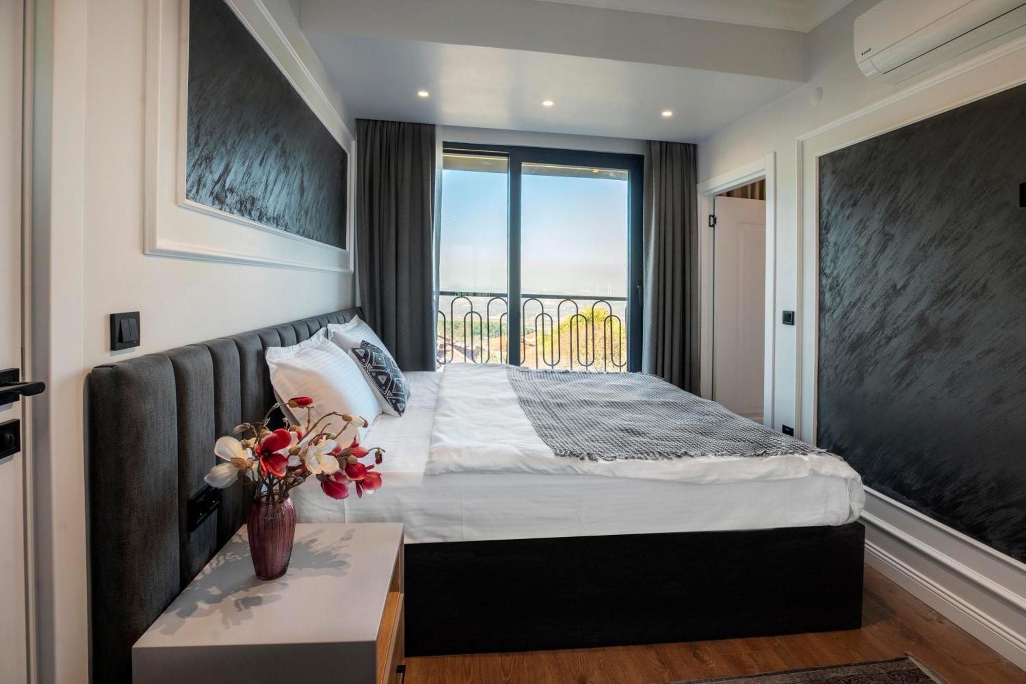 Hotel Lagun Castle Hotel&spa
