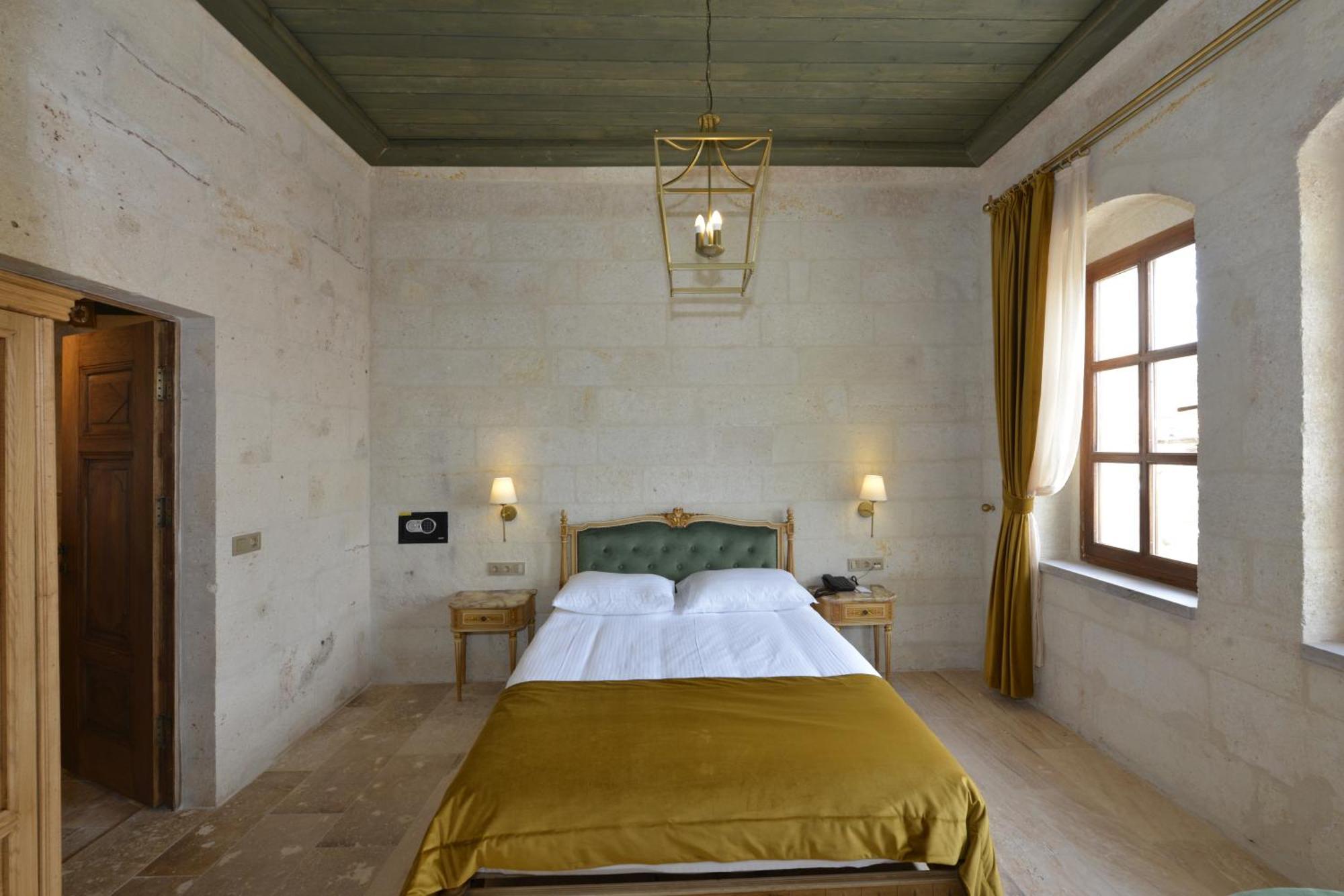 Hotel Evanthia Cave