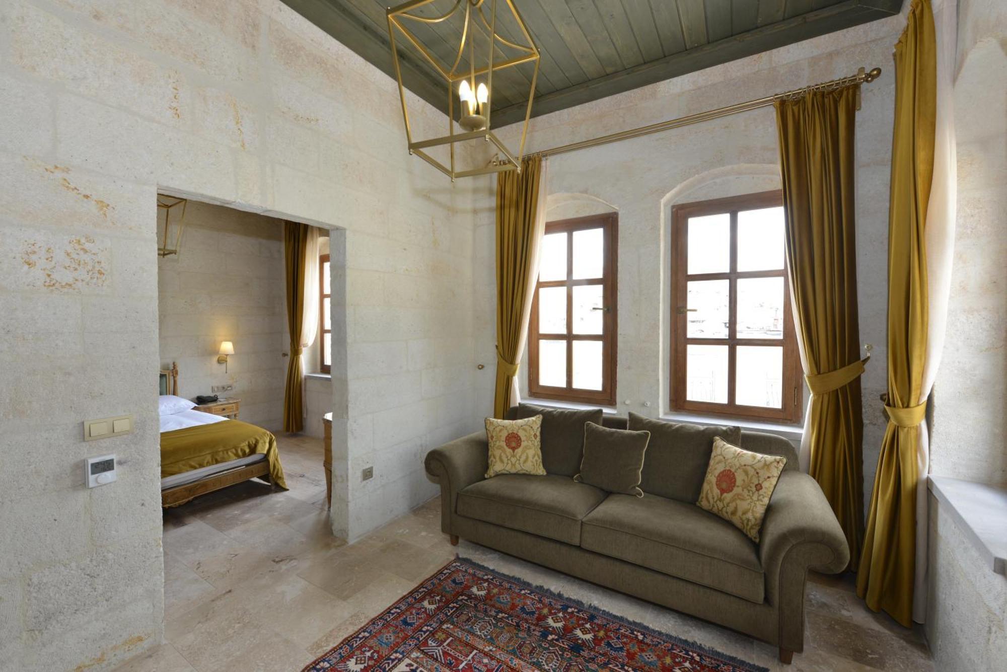 Hotel Evanthia Cave