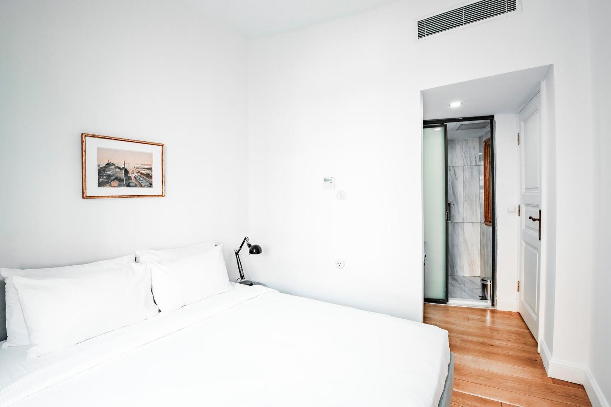 Apartment Homie - Historical Nearby Galata Tower *