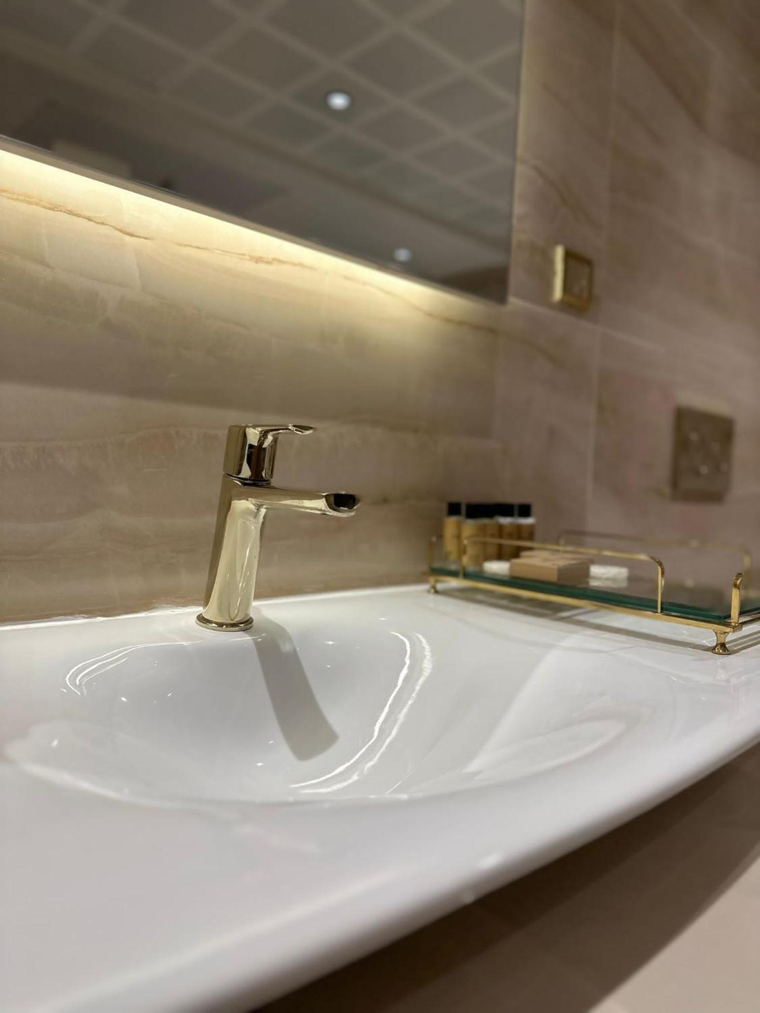 Hotel Amorium & Wooden Stone House 4*