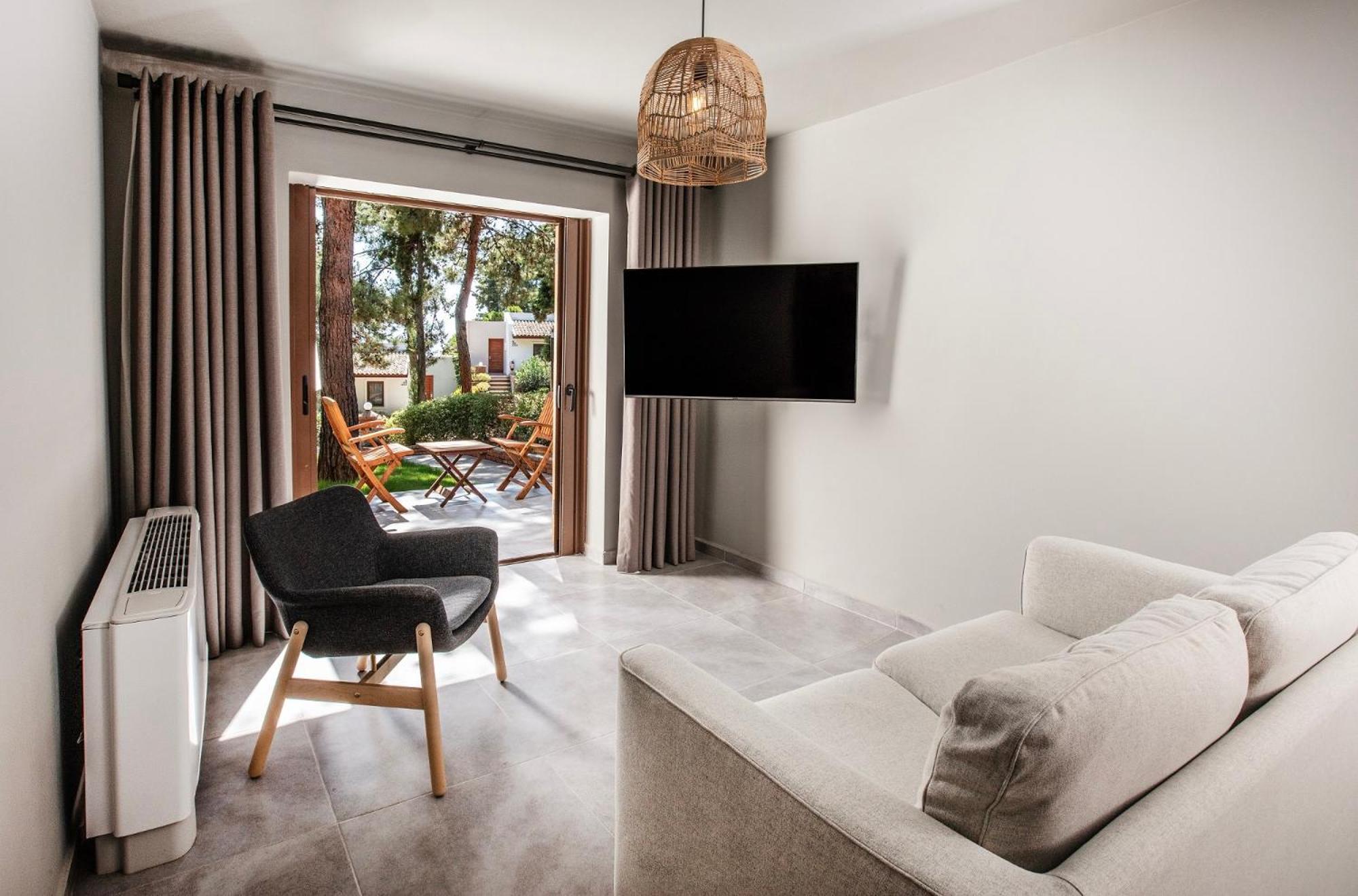 Resort Pine Bay Holiday