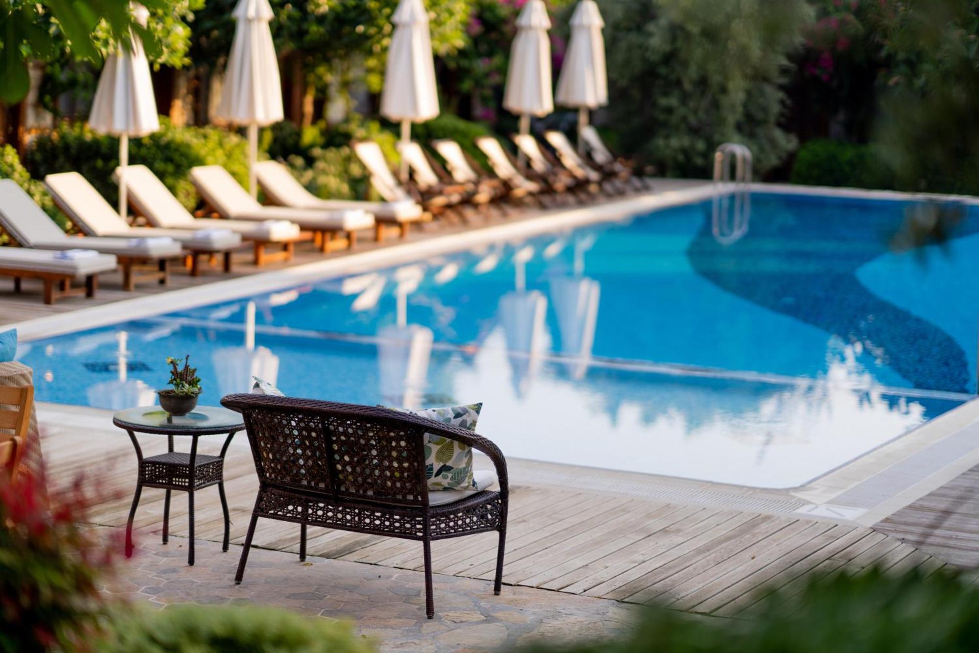 Hotel Luna Begonvil Tas Evler
