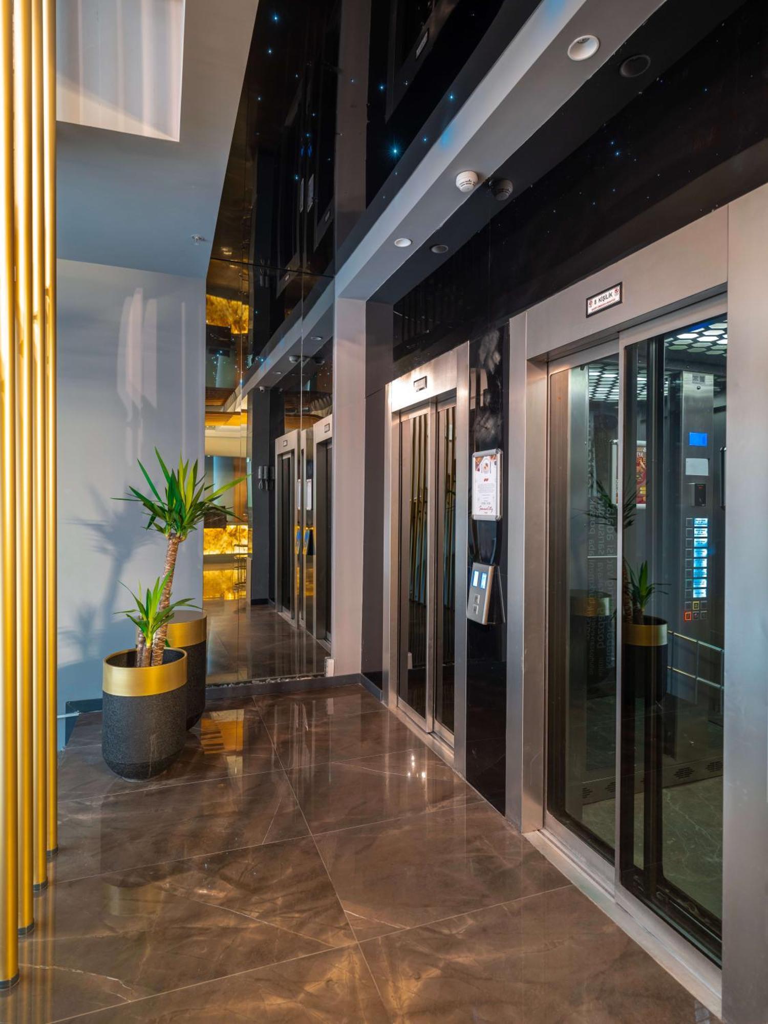 Hotel Sennacity