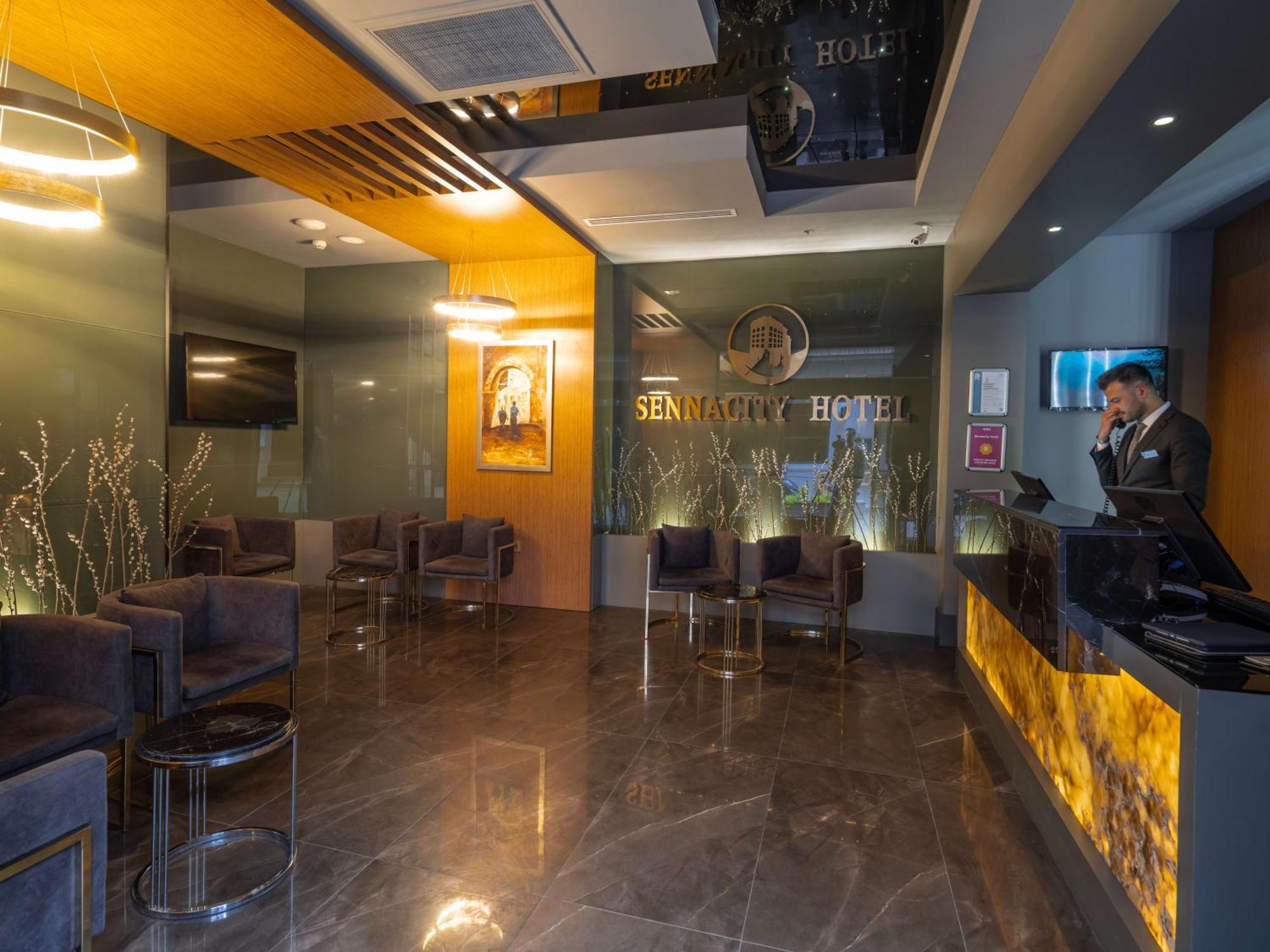 Hotel Sennacity 3*