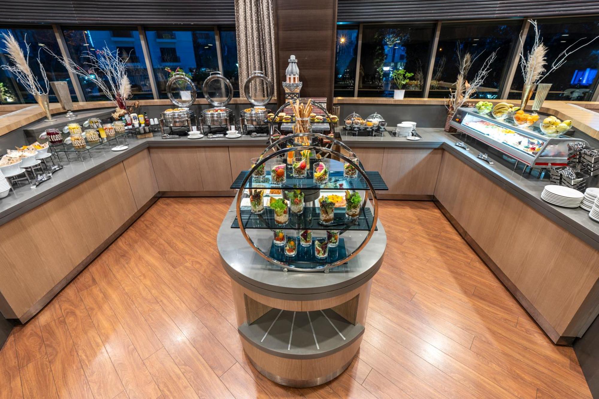Hilton Kozyatagi 5* Istanbul