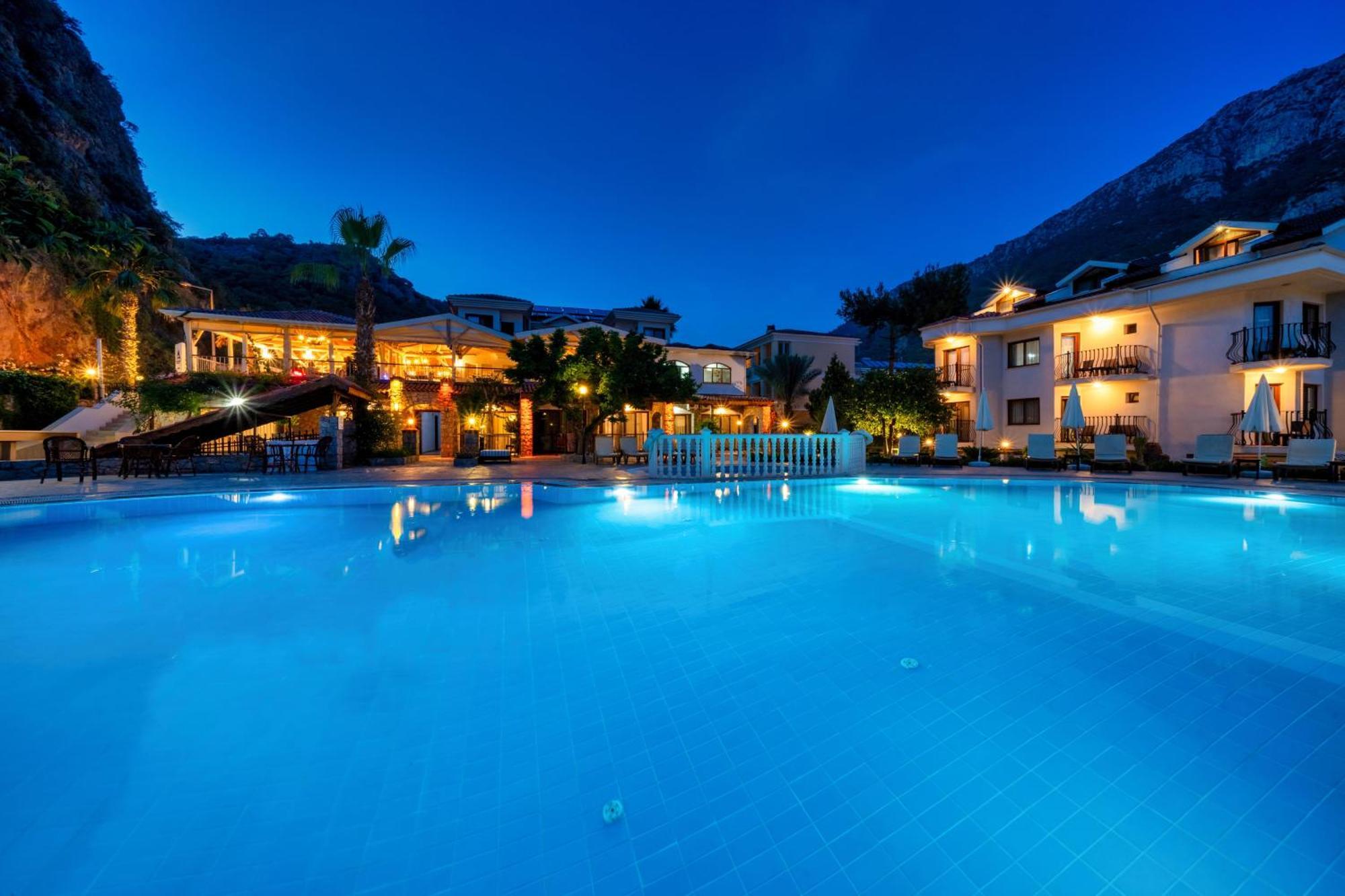 Hotel Ata Lagoon