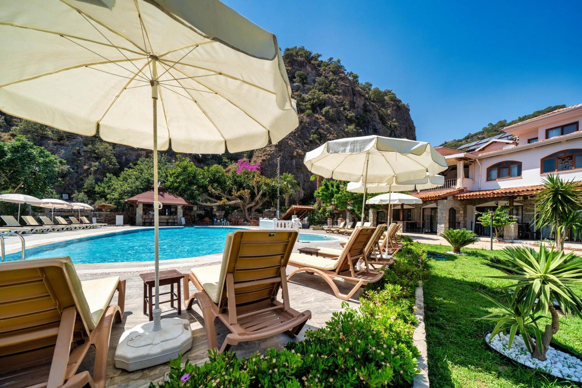 Hotel Ata Lagoon